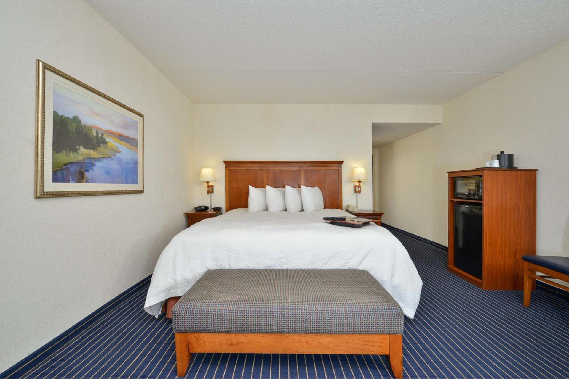 Hampton Inn Farmville photo 24