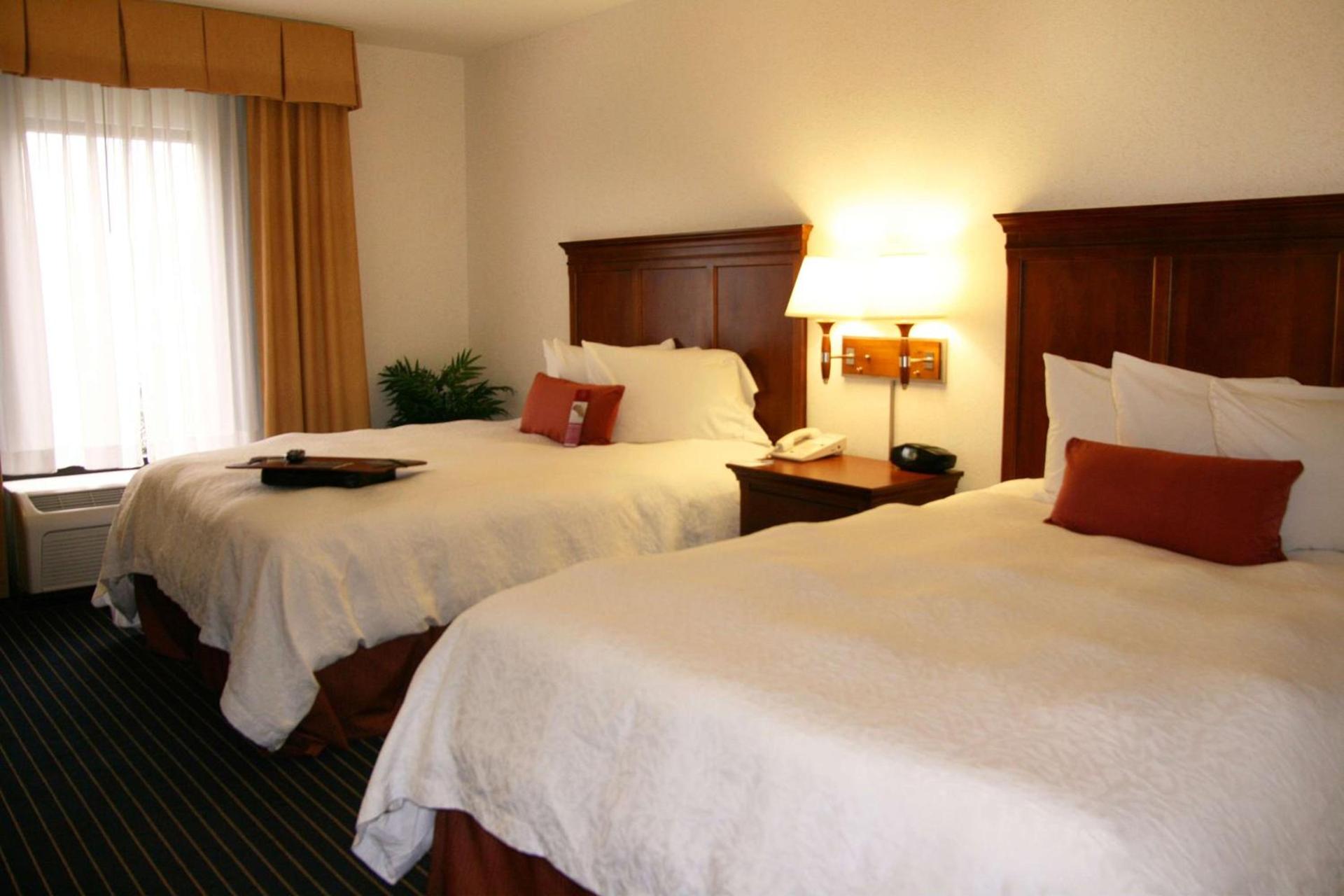 Hampton Inn Farmville photo 27