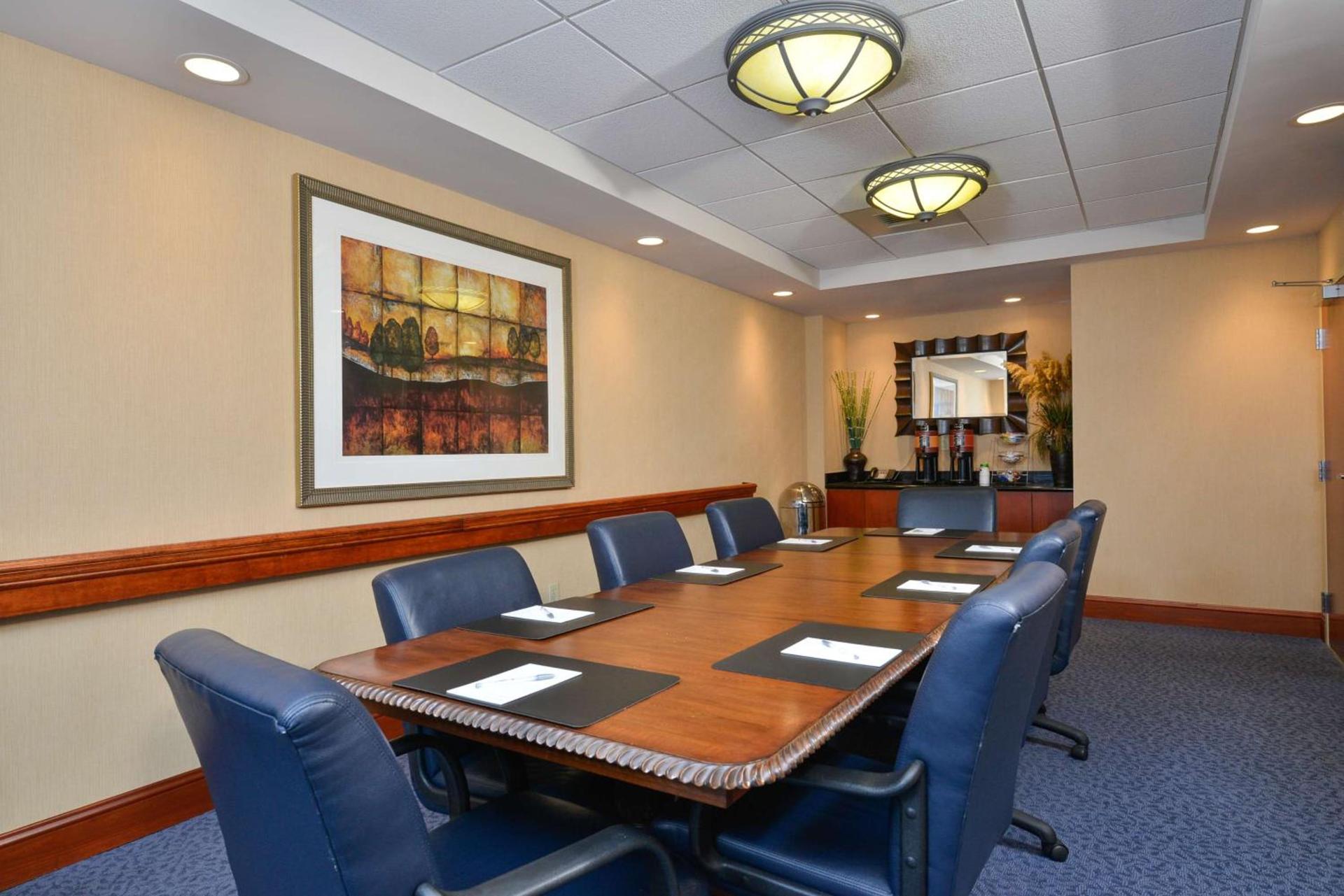 Hampton Inn Farmville photo 39