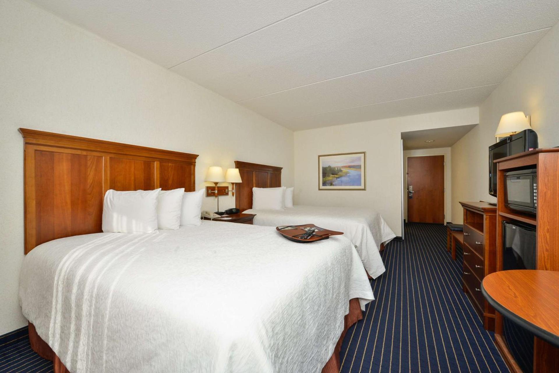 Hampton Inn Farmville photo 41
