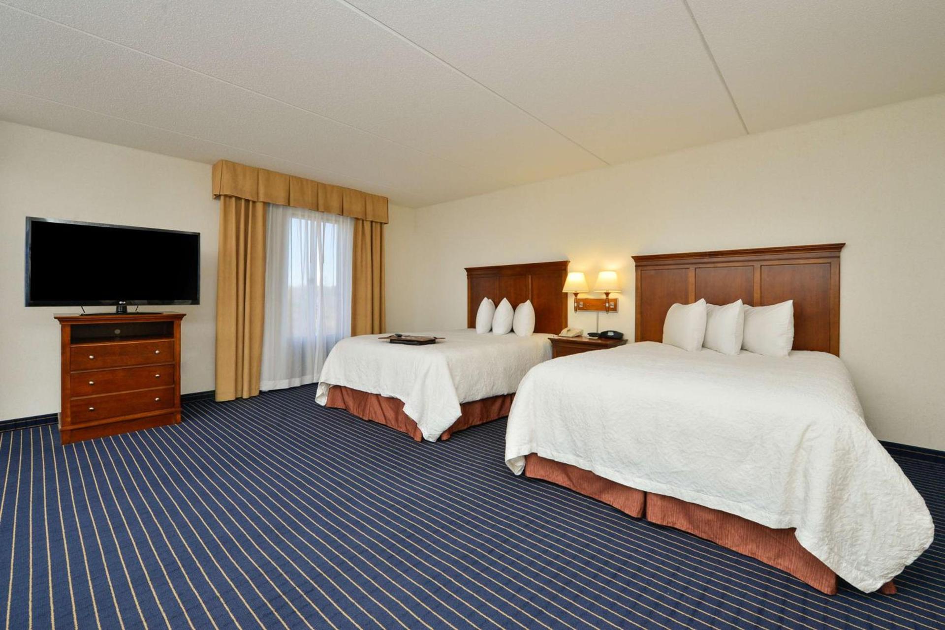 Hampton Inn Farmville photo 51