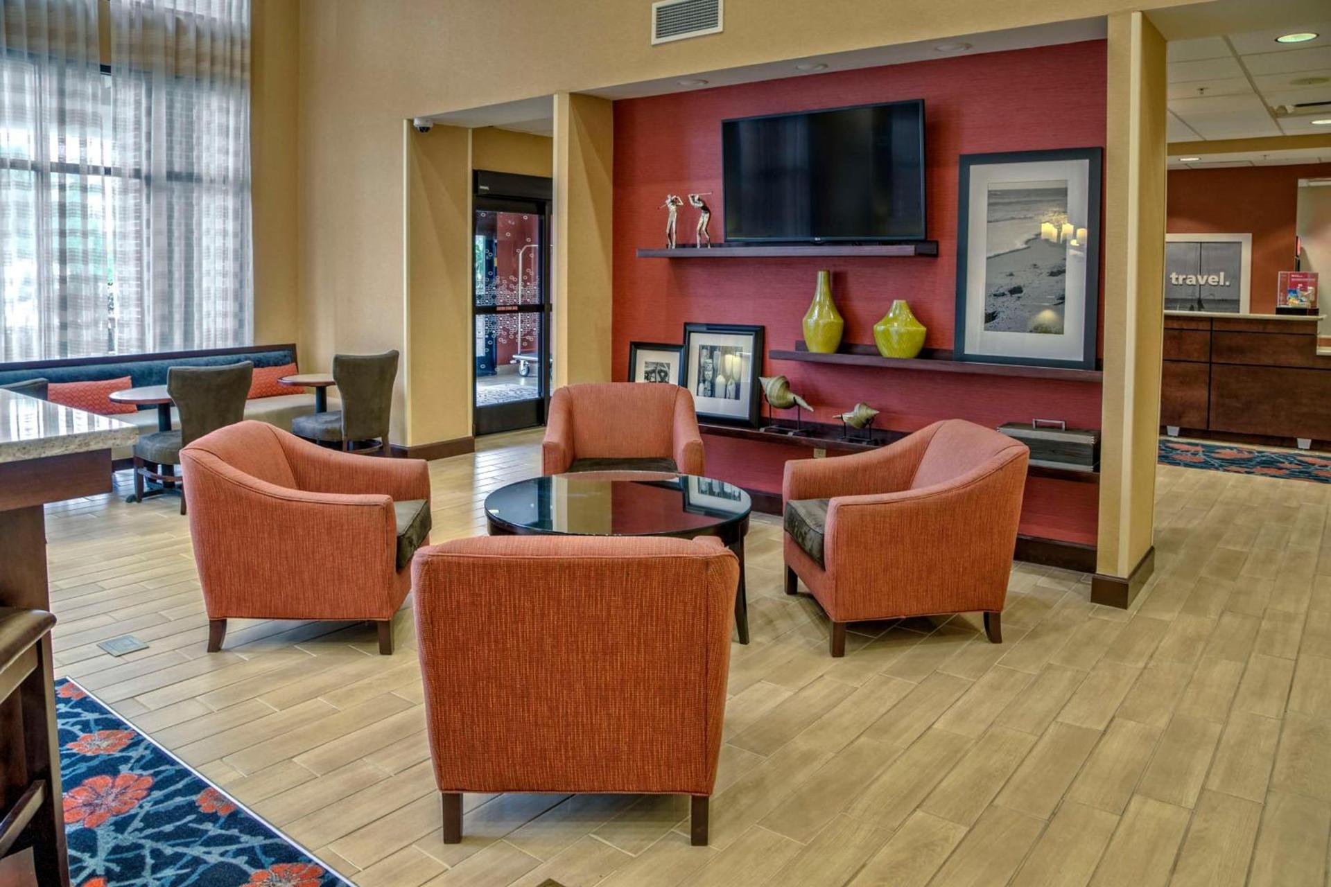 Hampton Inn & Suites Fort Myers Estero photo 4