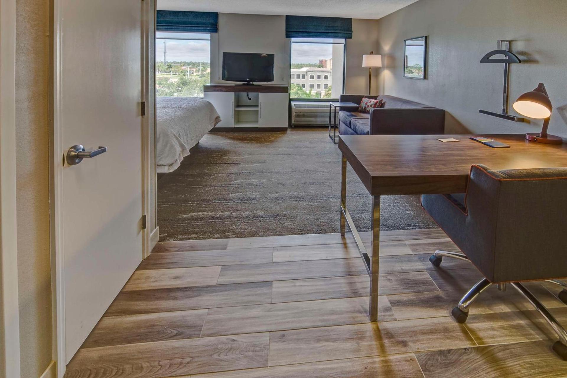 Hampton Inn & Suites Fort Myers Estero photo 19