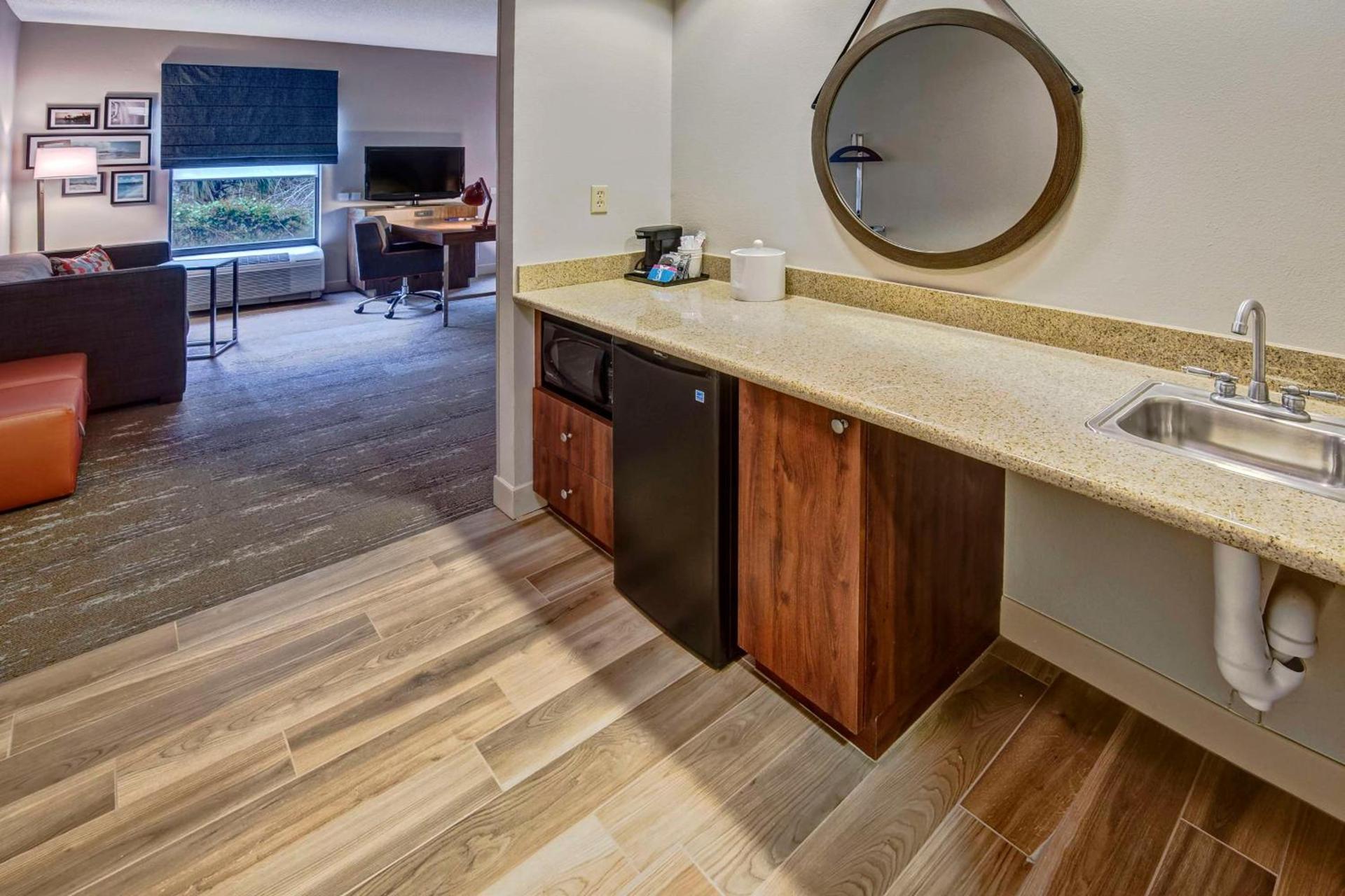 Hampton Inn & Suites Fort Myers Estero photo 21