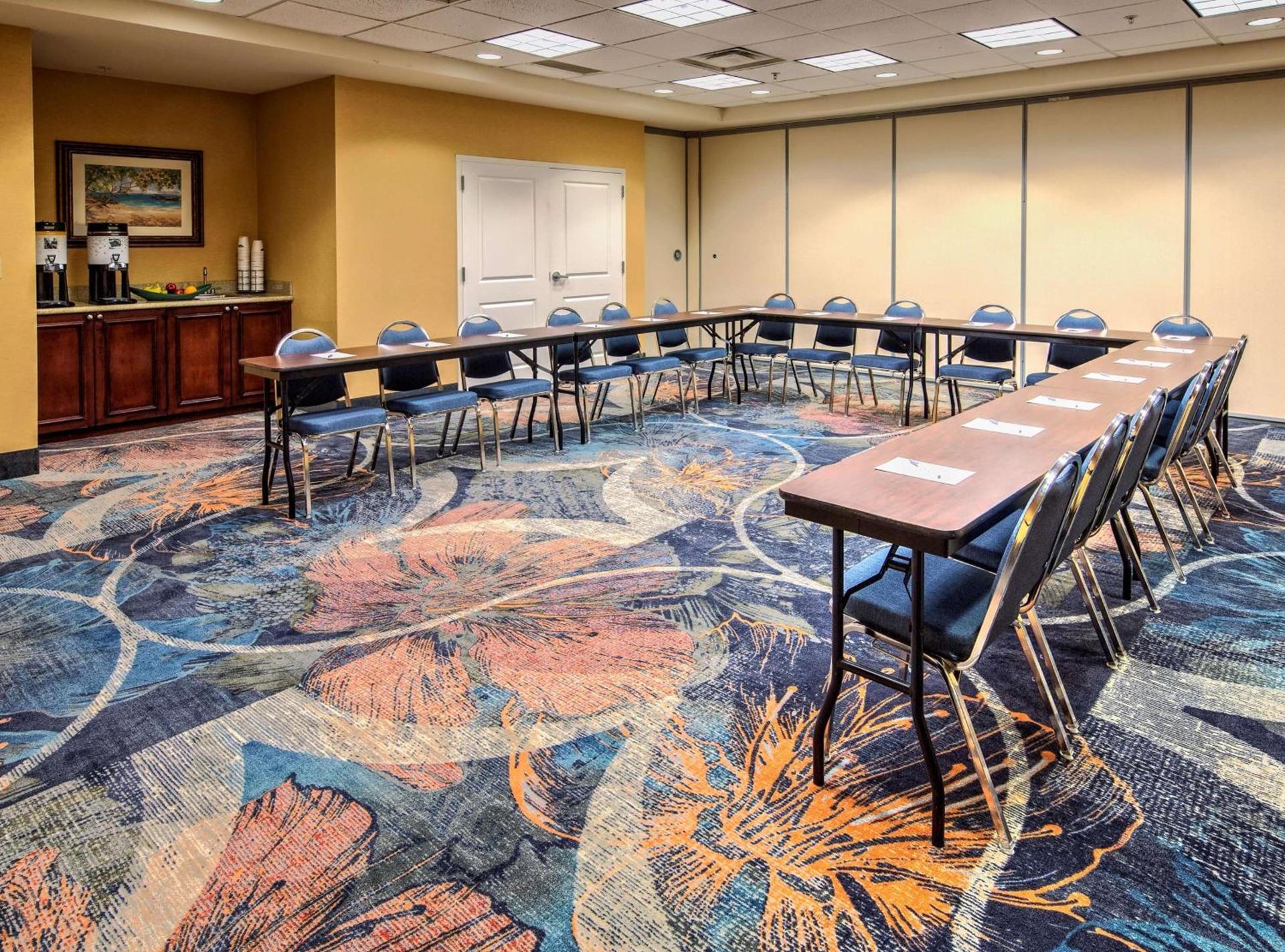 Hampton Inn & Suites Fort Myers Estero photo 36