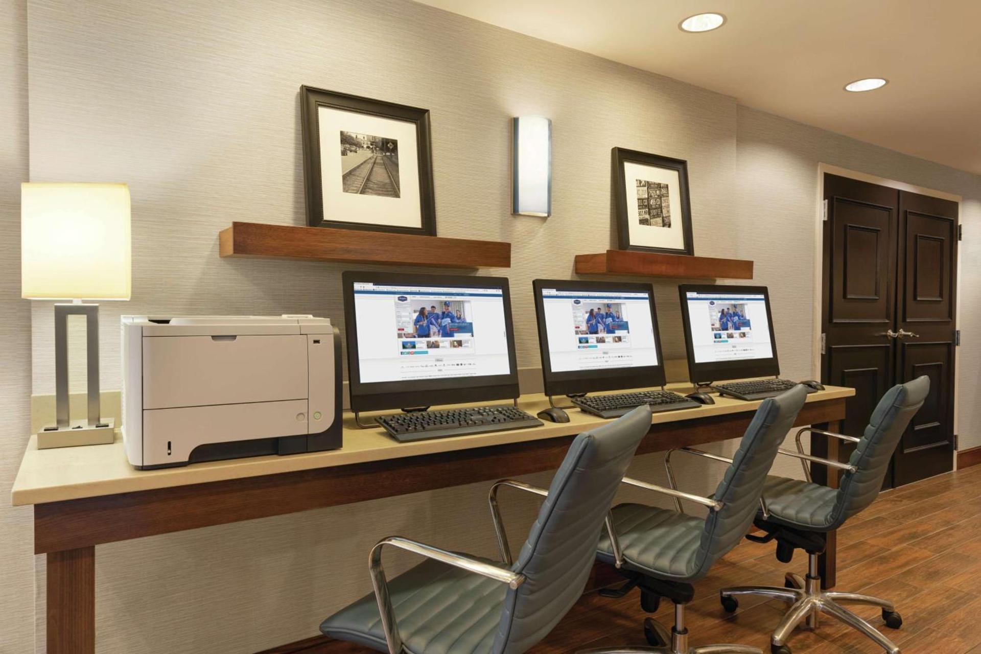 Hampton Inn Franklin photo 21