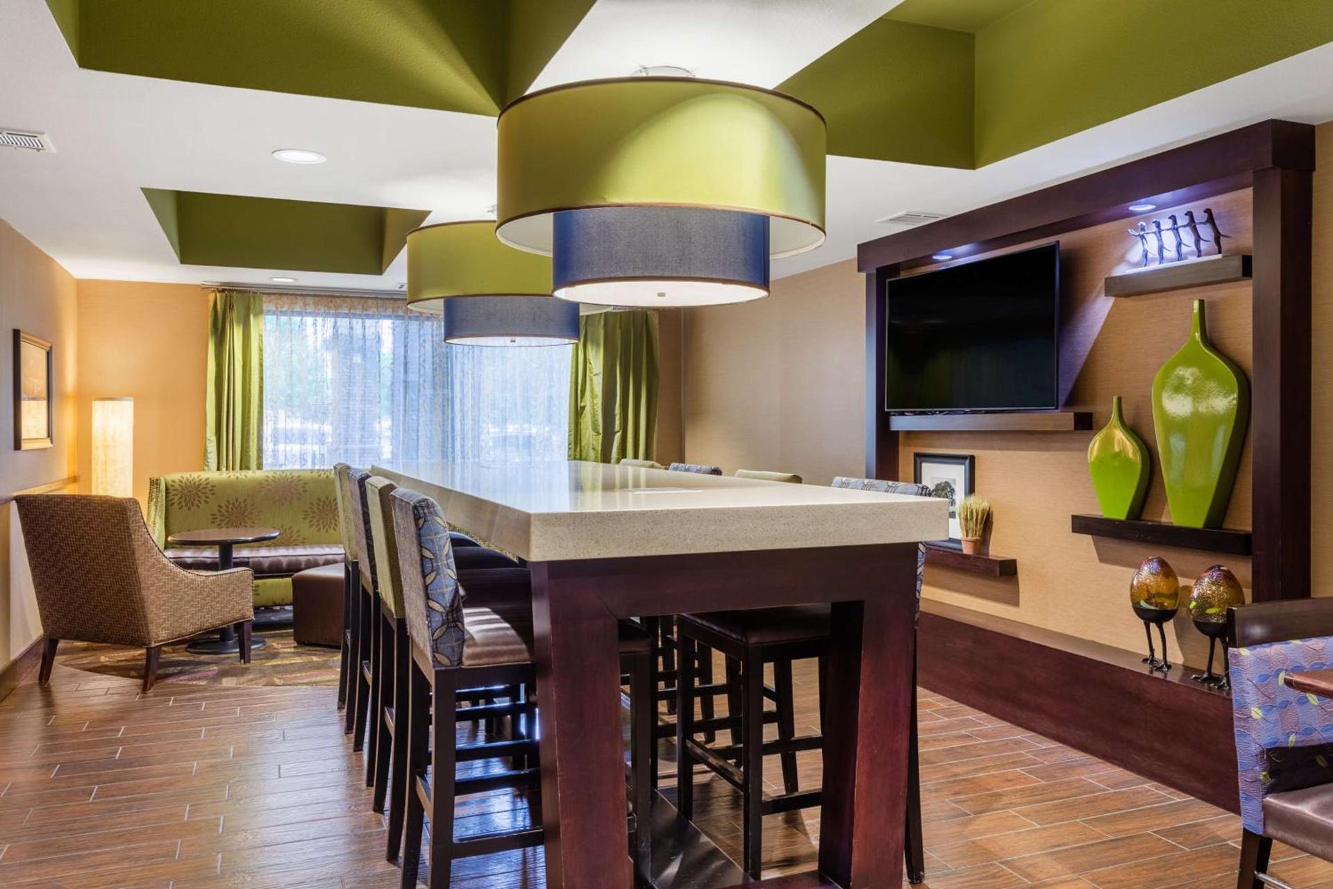Hampton Inn Sioux Falls photo 5