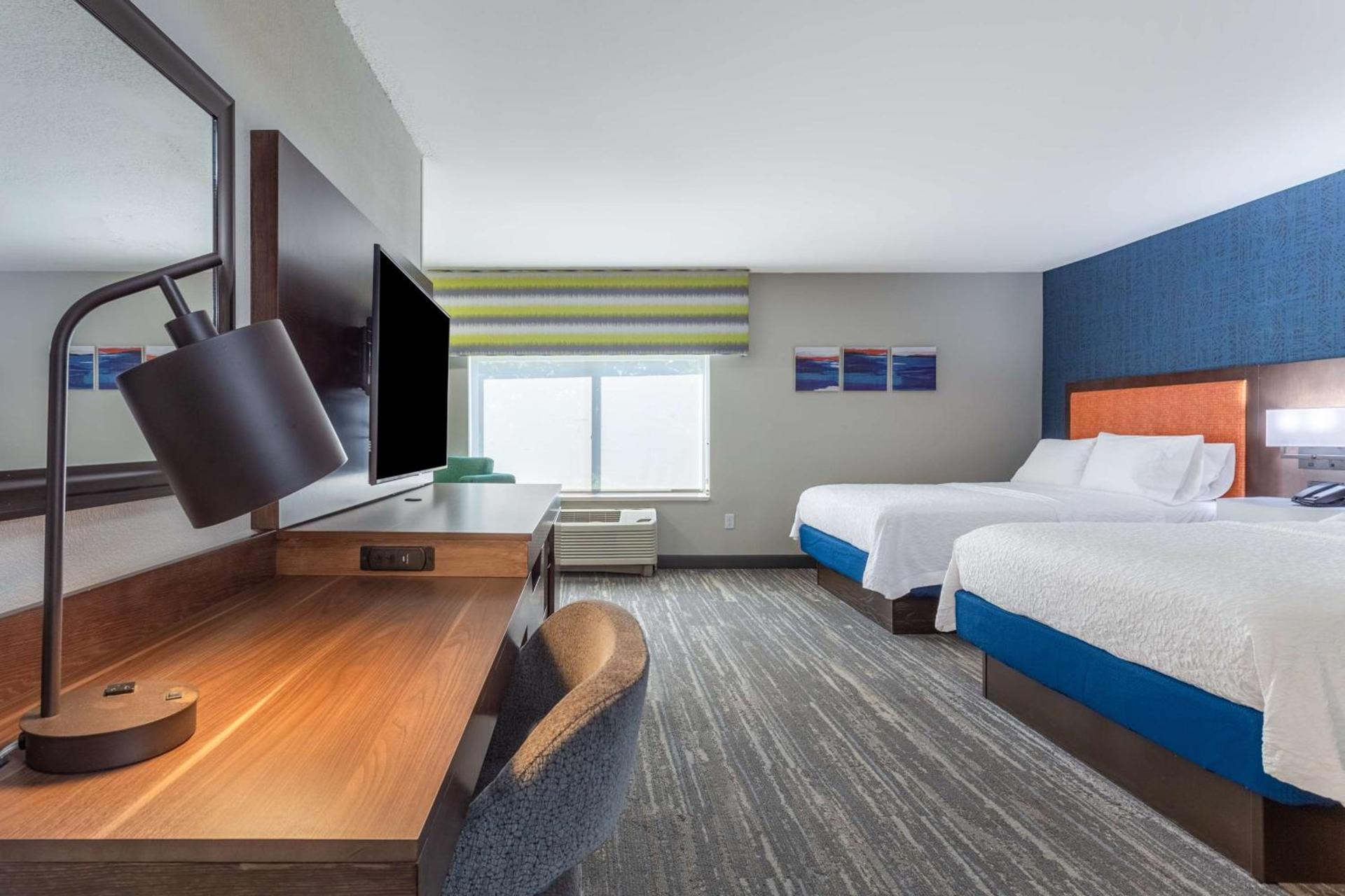 Hampton Inn Sioux Falls photo 15