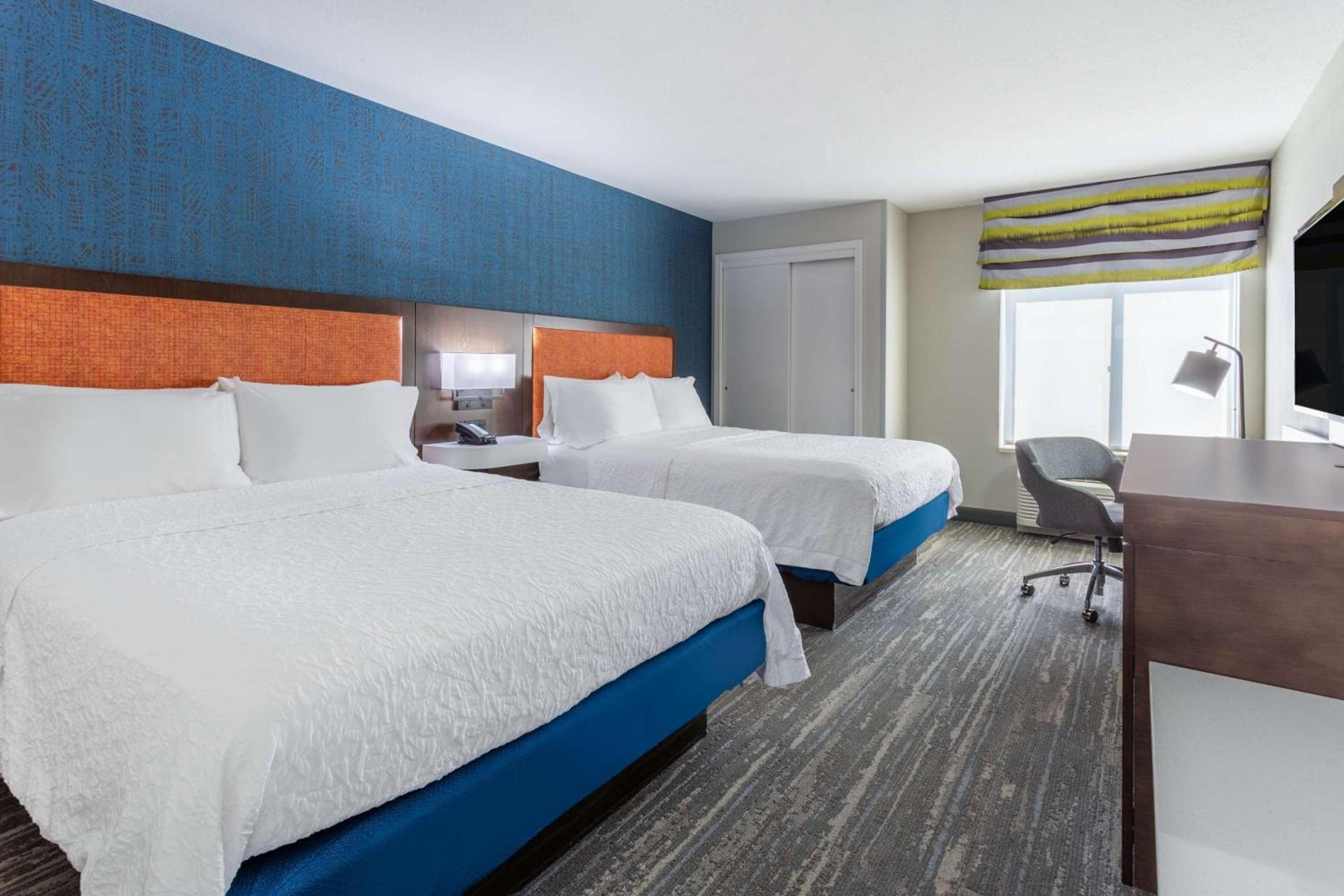 Hampton Inn Sioux Falls photo 23