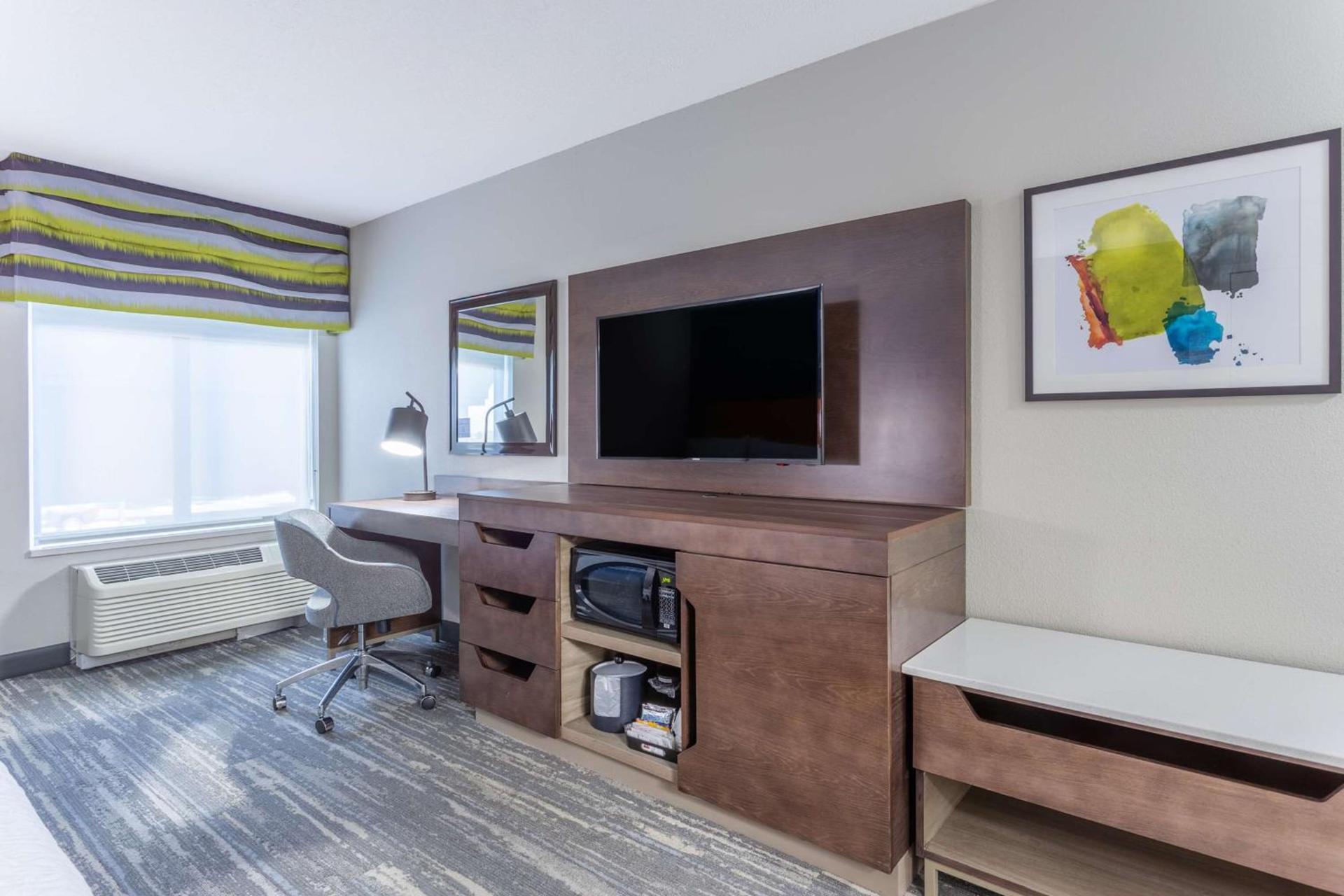 Hampton Inn Sioux Falls photo 25