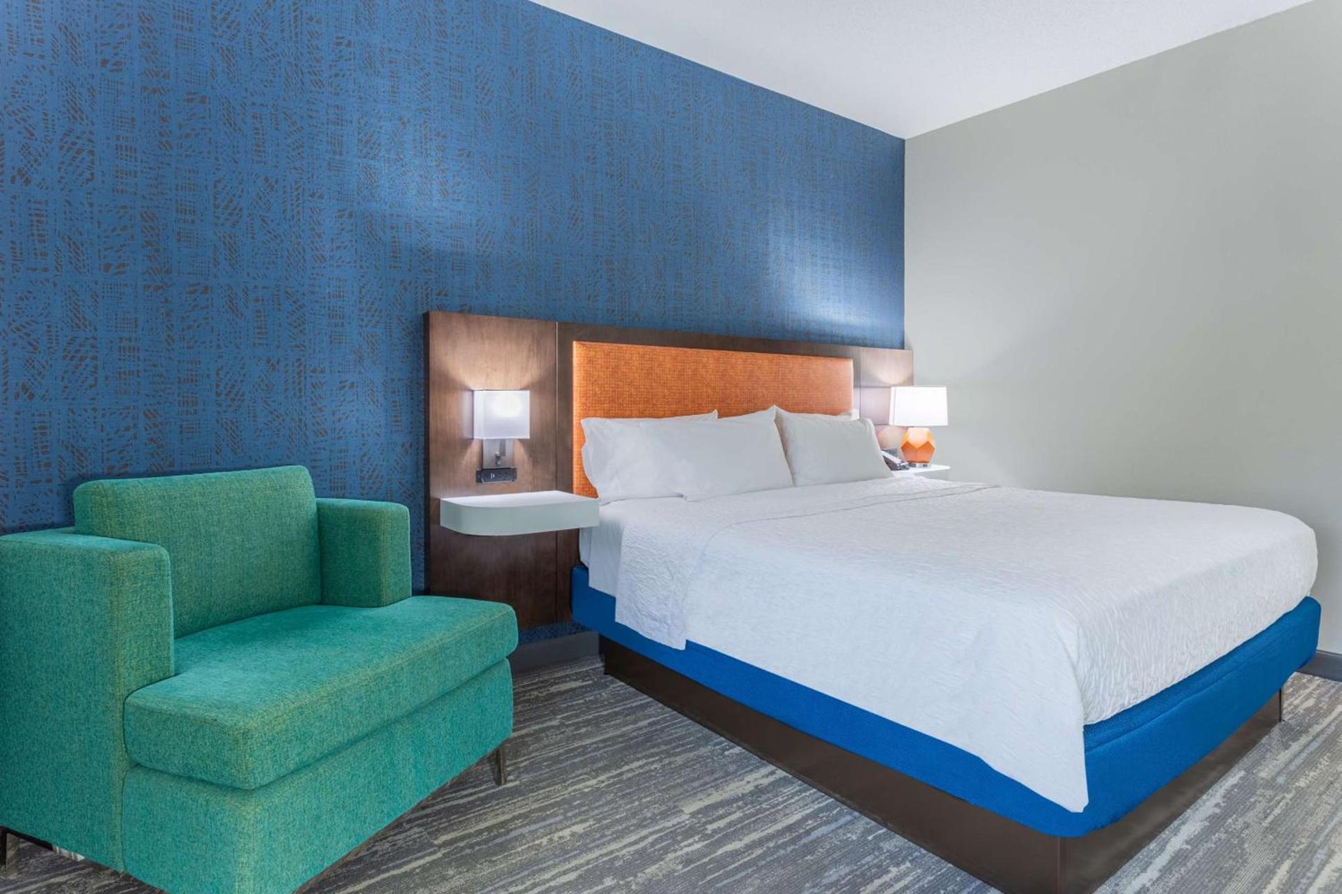 Hampton Inn Sioux Falls photo 27