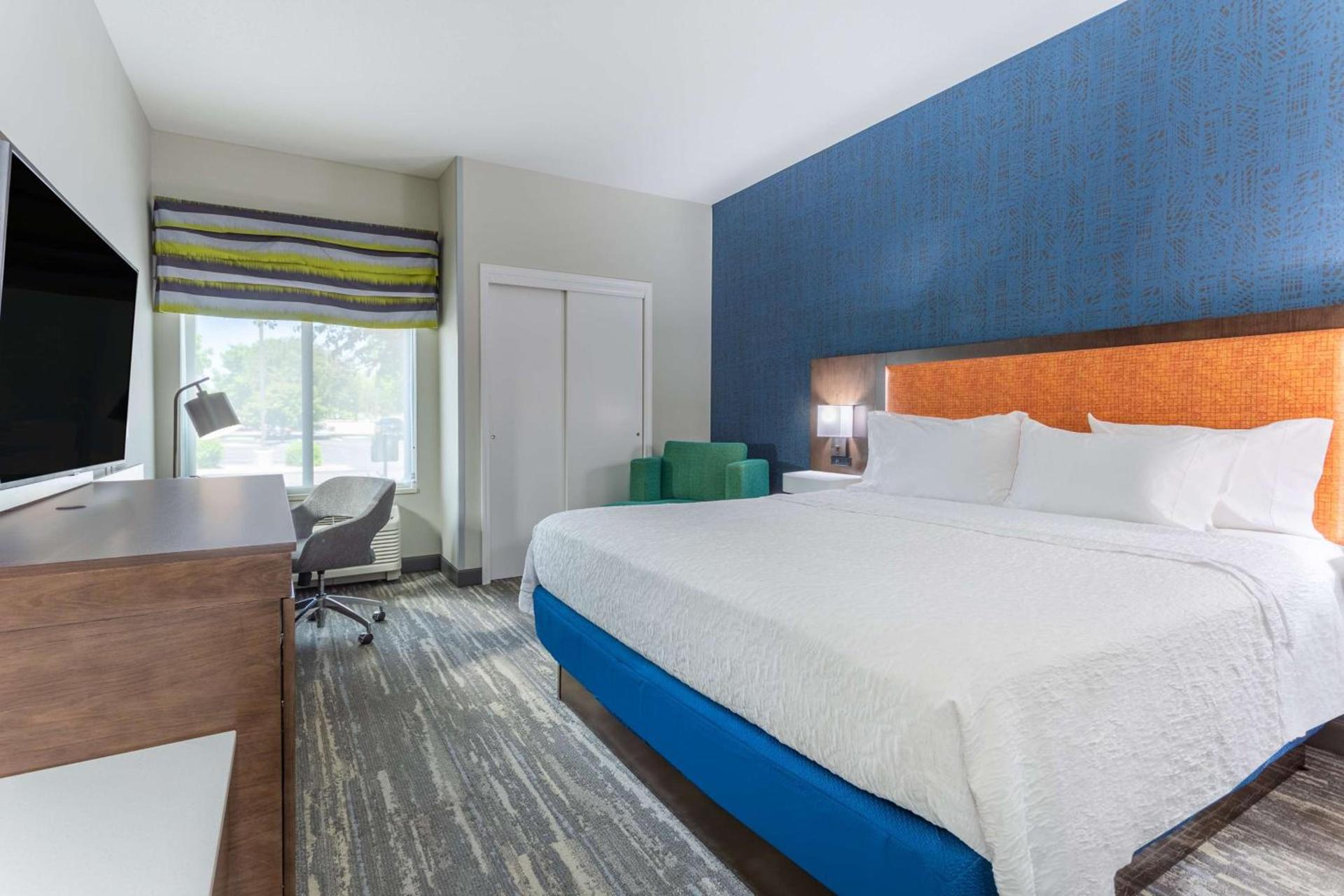 Hampton Inn Sioux Falls photo 26