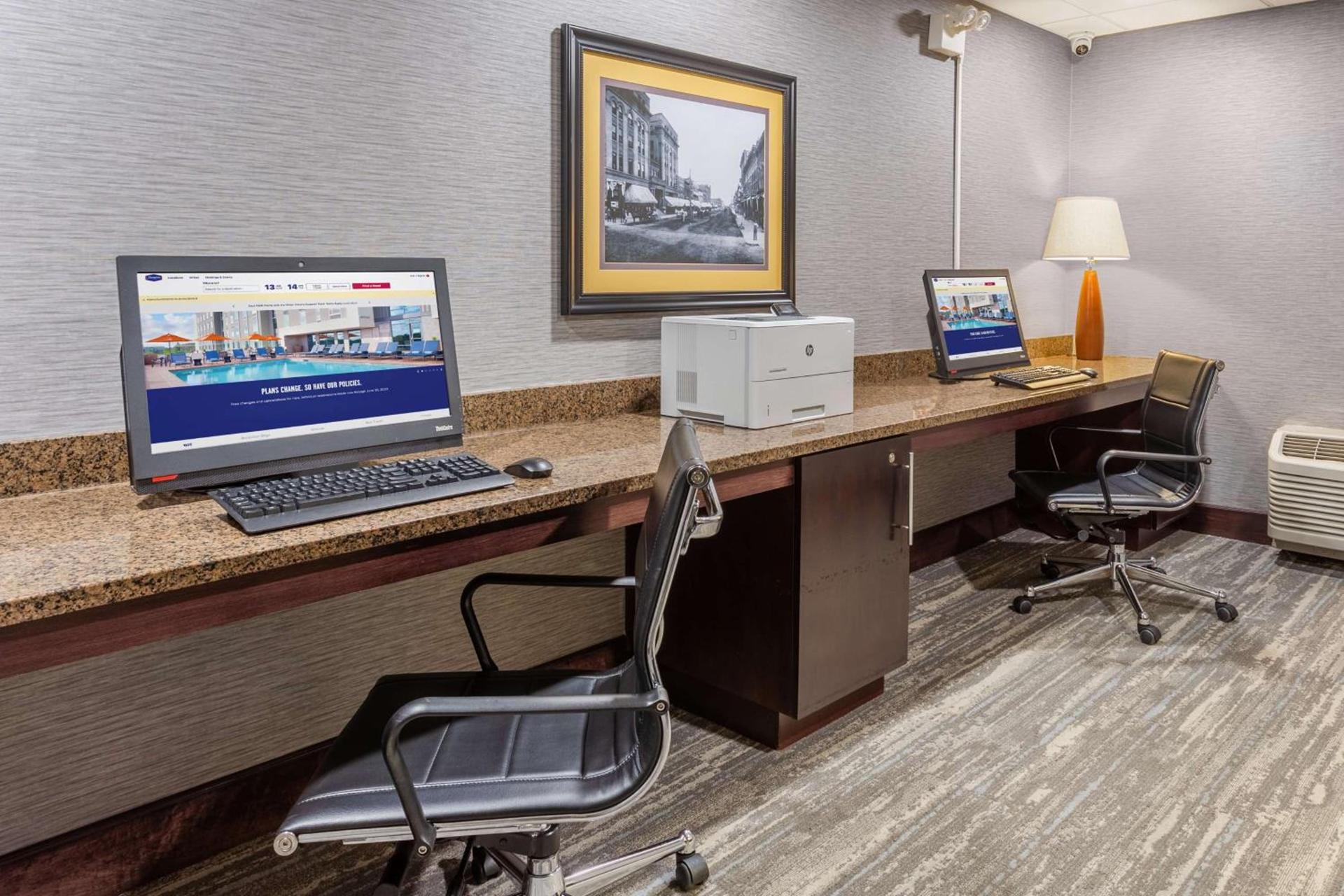 Hampton Inn Sioux Falls photo 40