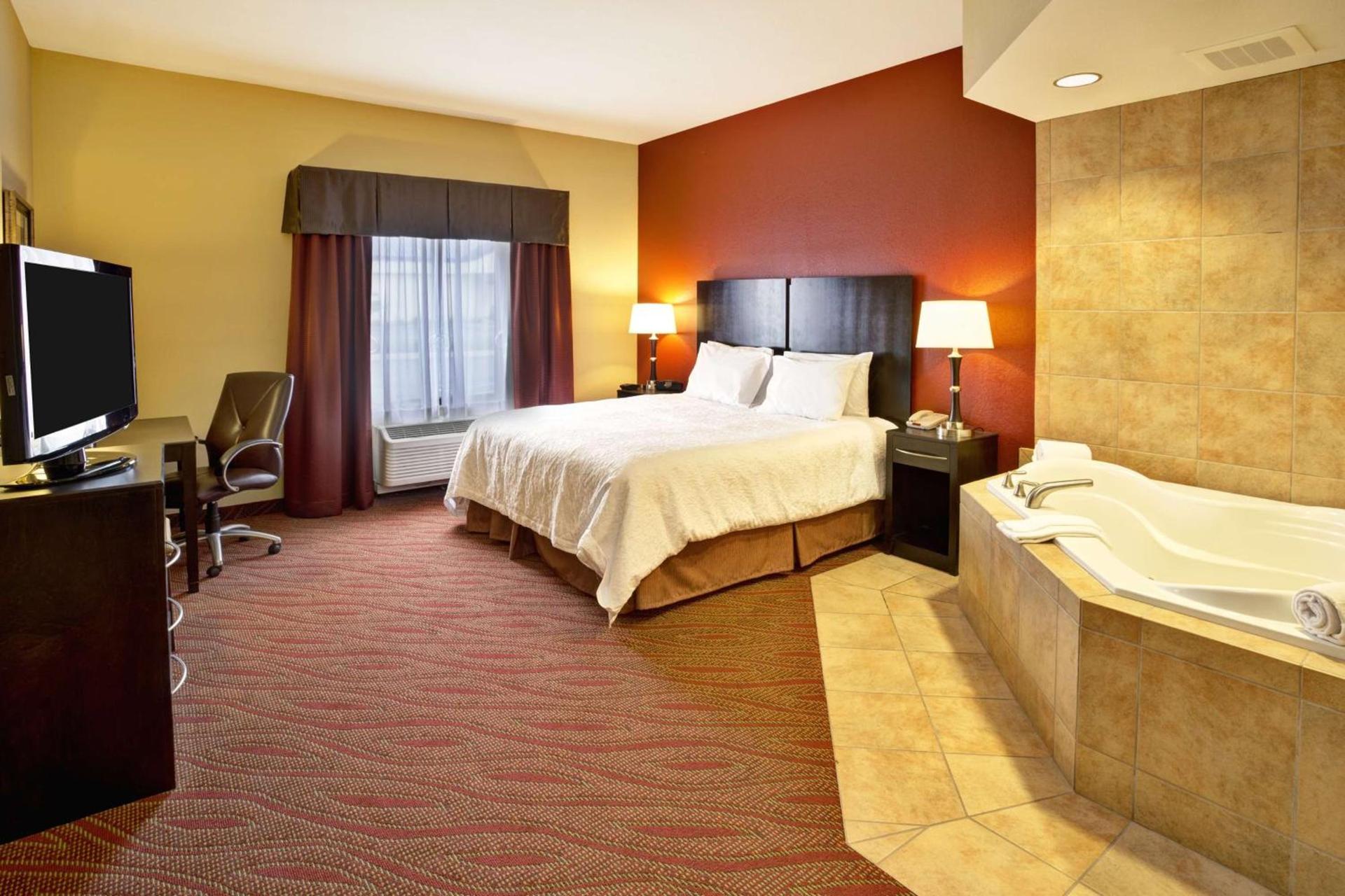 Hampton Inn Ft Wayne photo 10