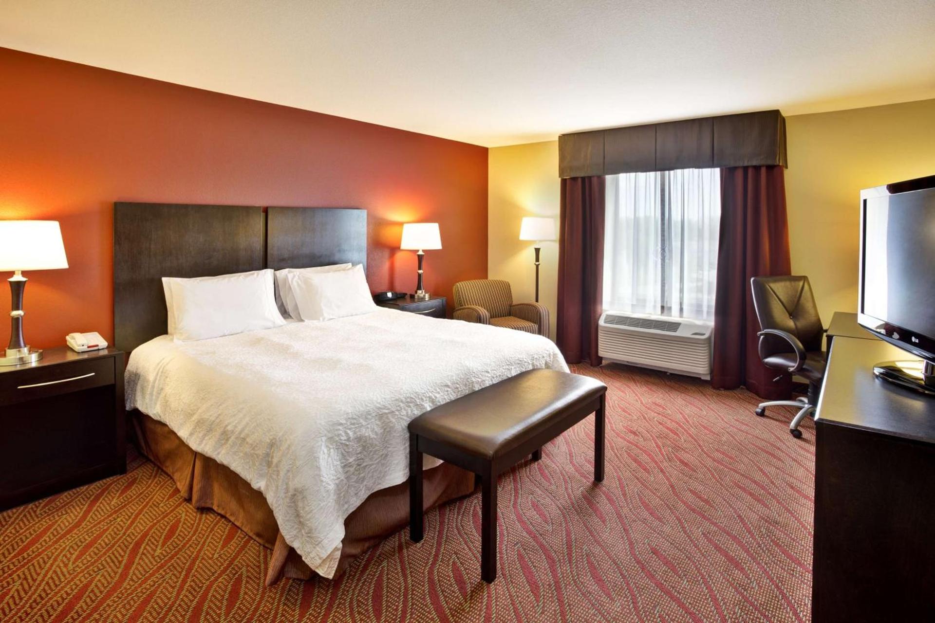 Hampton Inn Ft Wayne photo 11