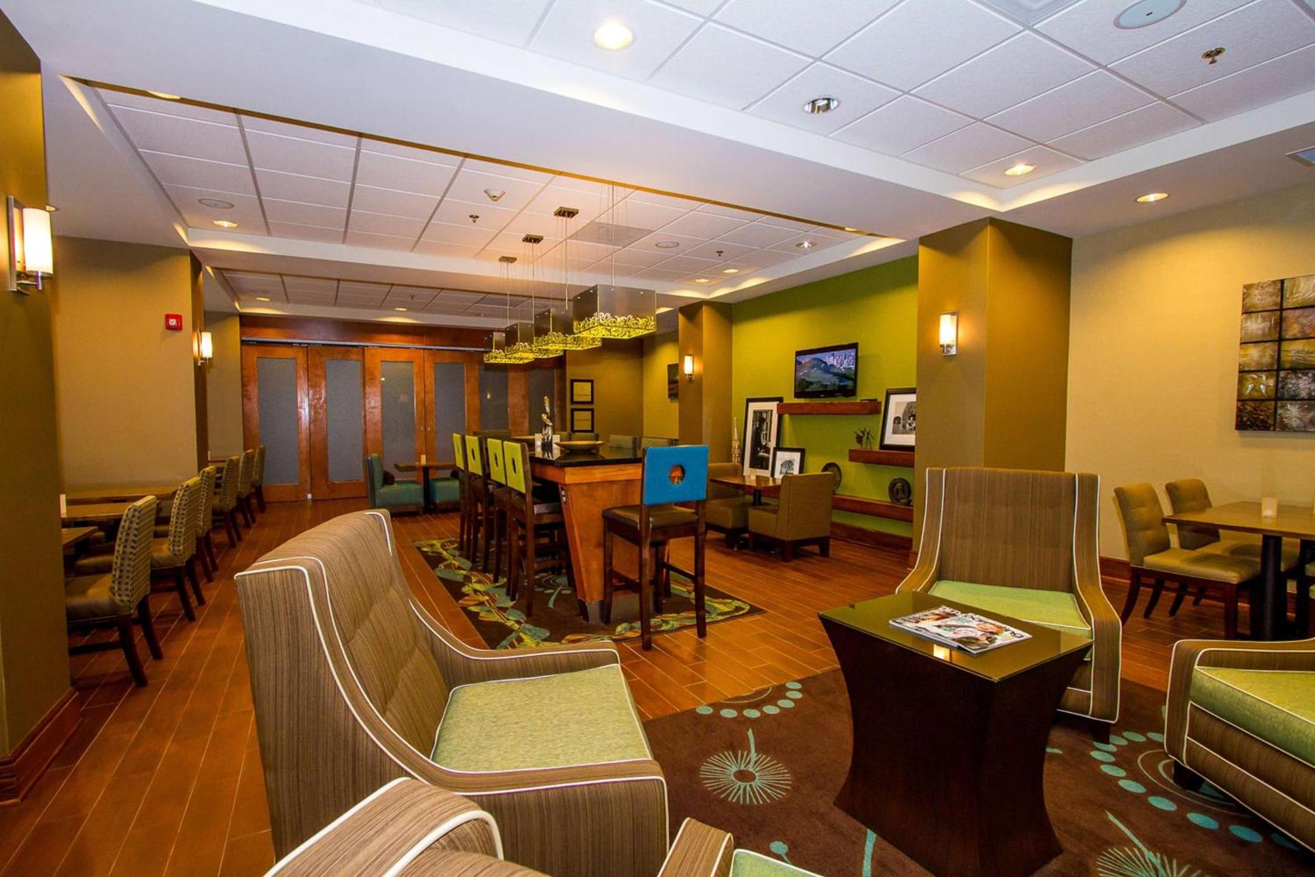 Hampton Inn Fayetteville photo 6