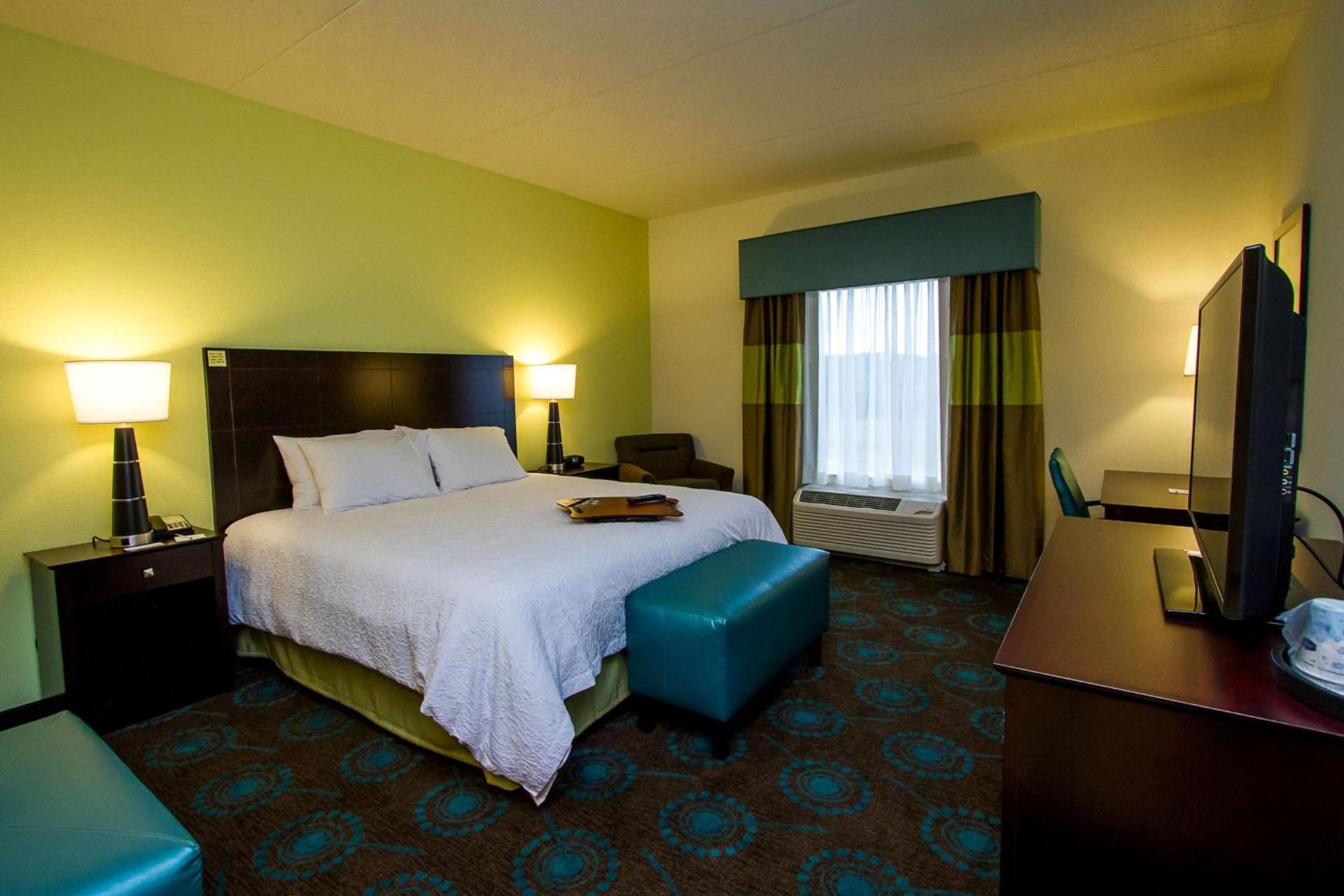 Hampton Inn Fayetteville photo 21