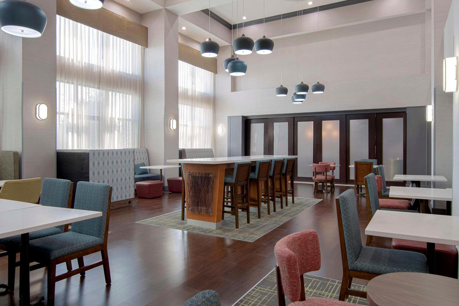 Hampton Inn Fayetteville photo 7