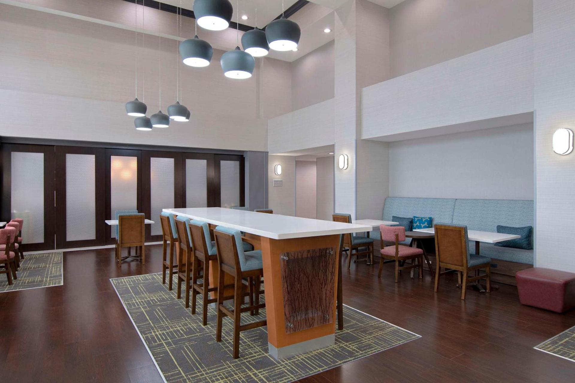 Hampton Inn Fayetteville photo 8