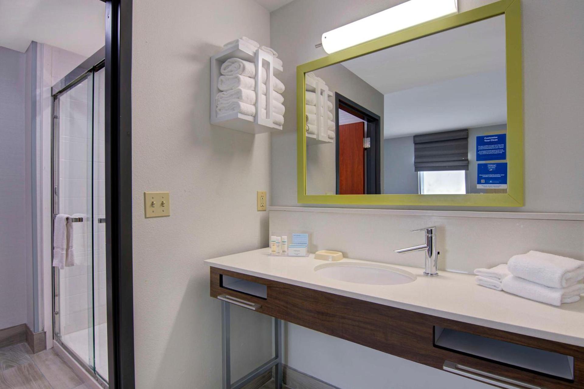 Hampton Inn Fayetteville photo 15