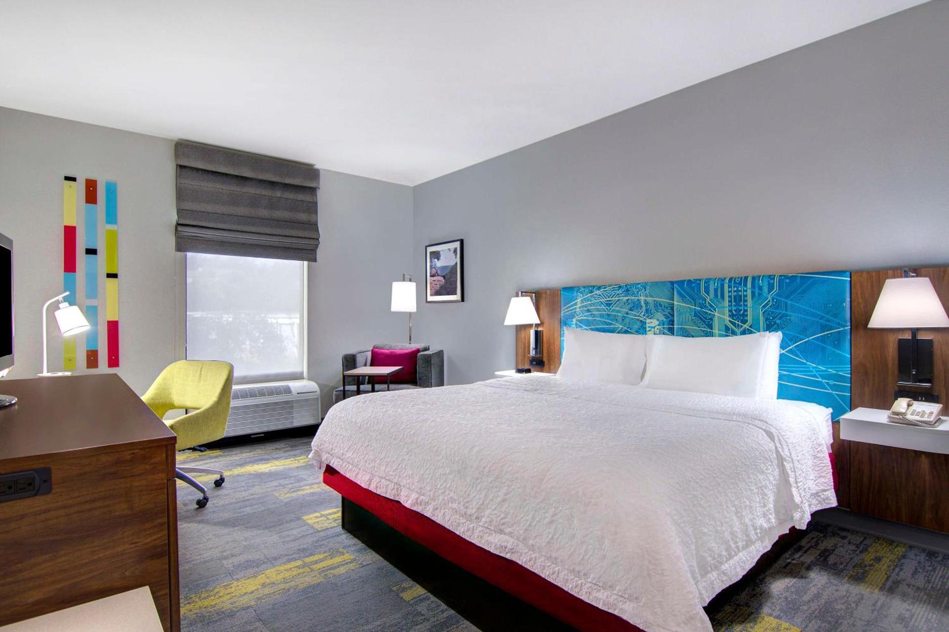 Hampton Inn Fayetteville photo 19