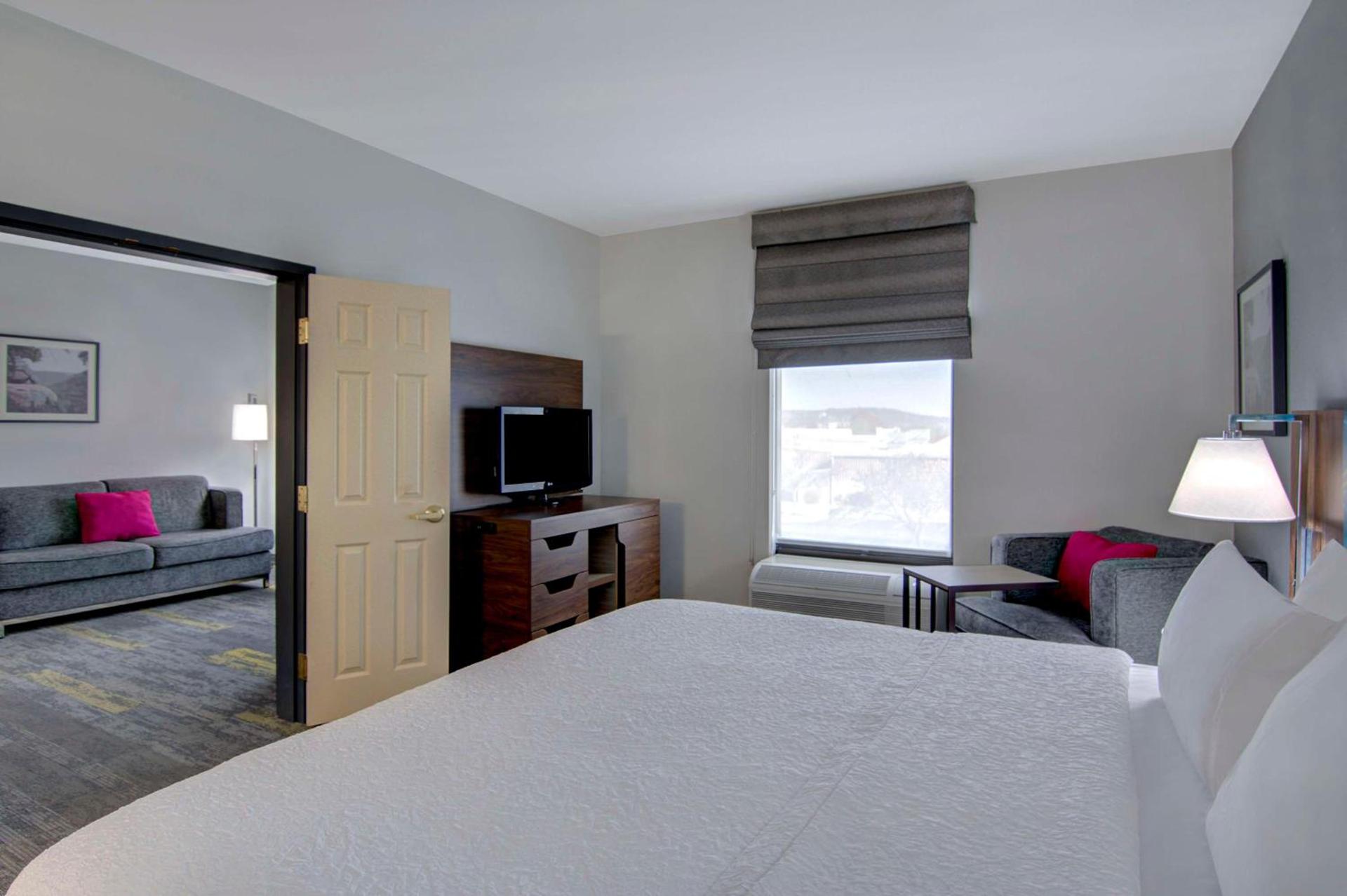 Hampton Inn Fayetteville photo 24