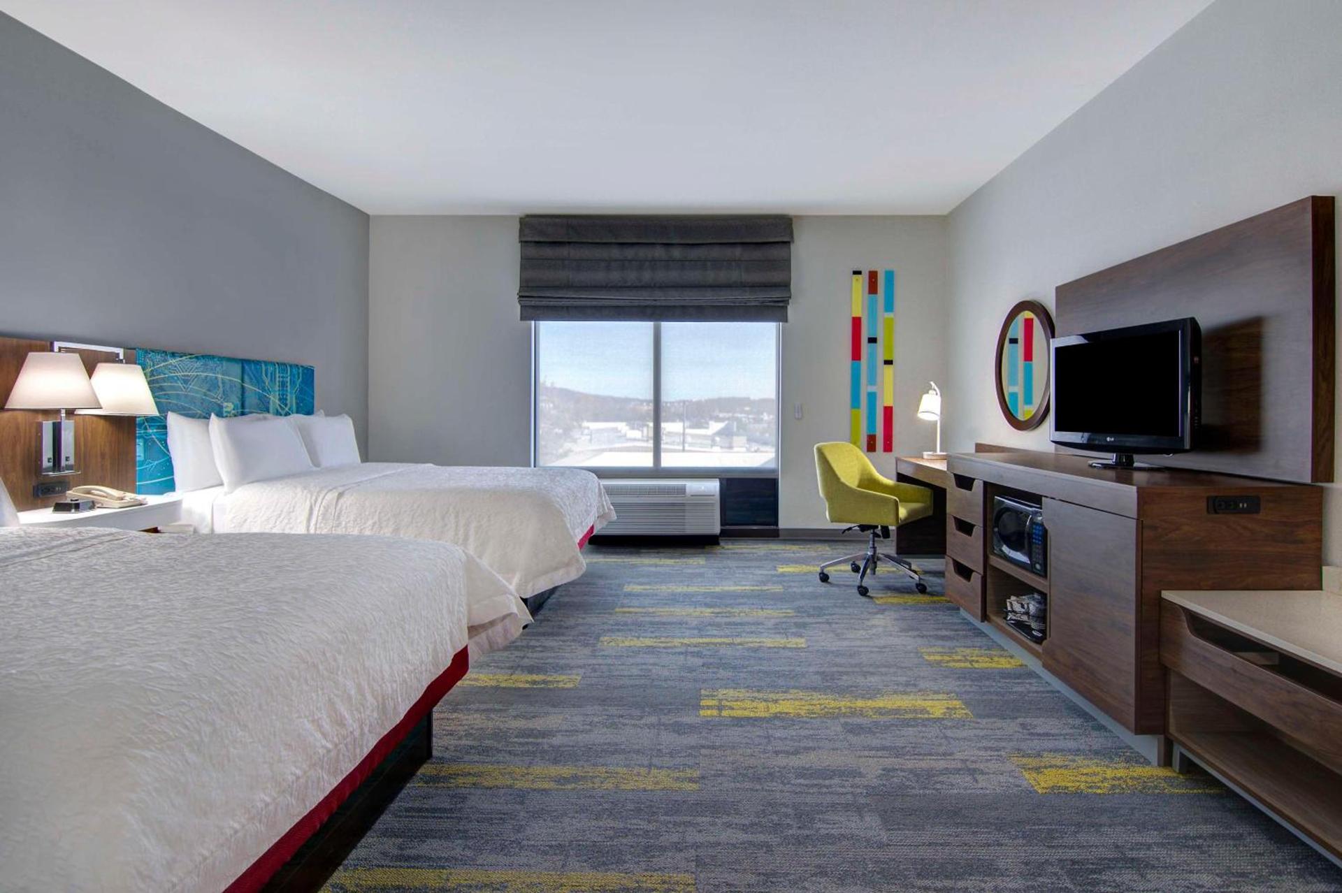 Hampton Inn Fayetteville photo 27