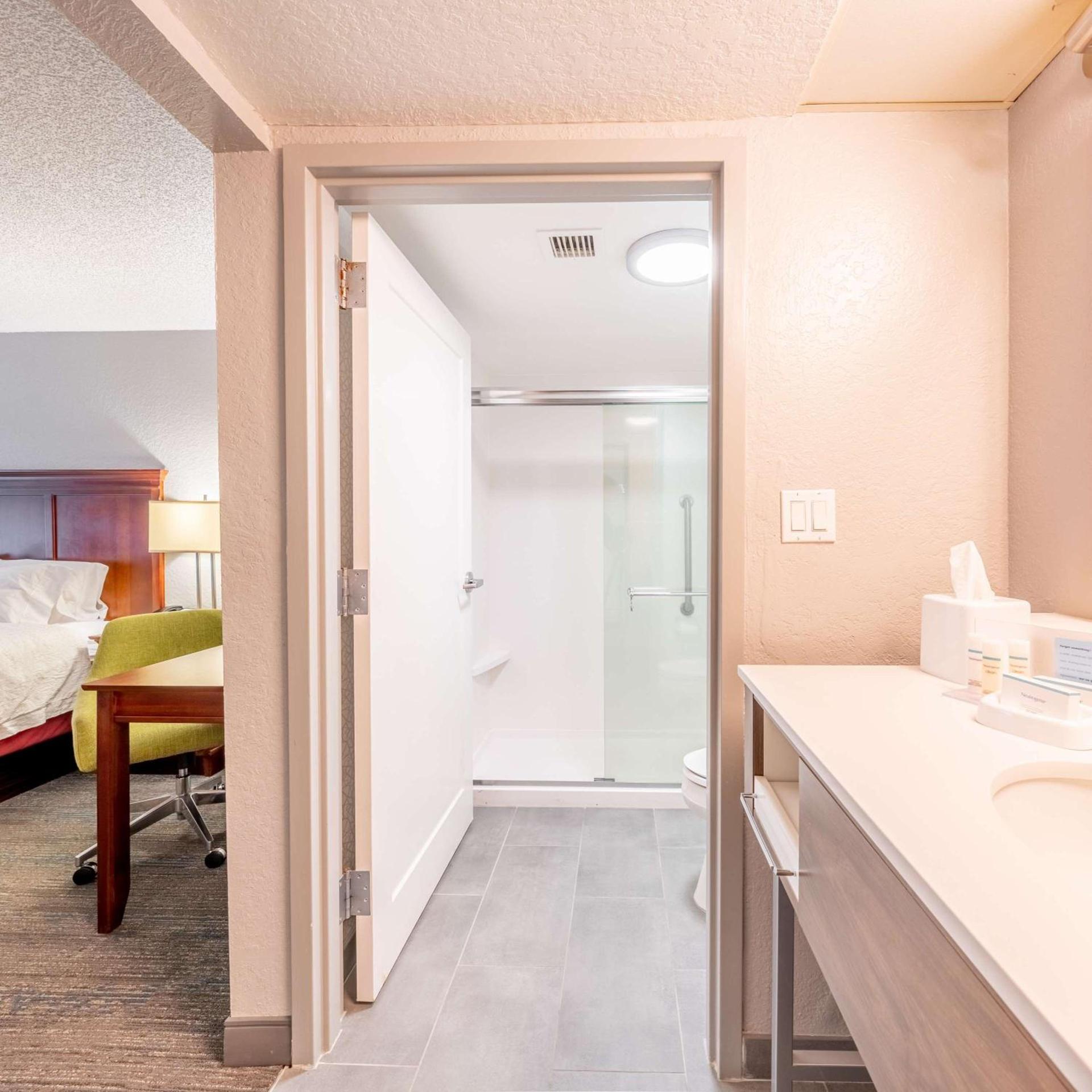 Hampton Inn Gainesville photo 33