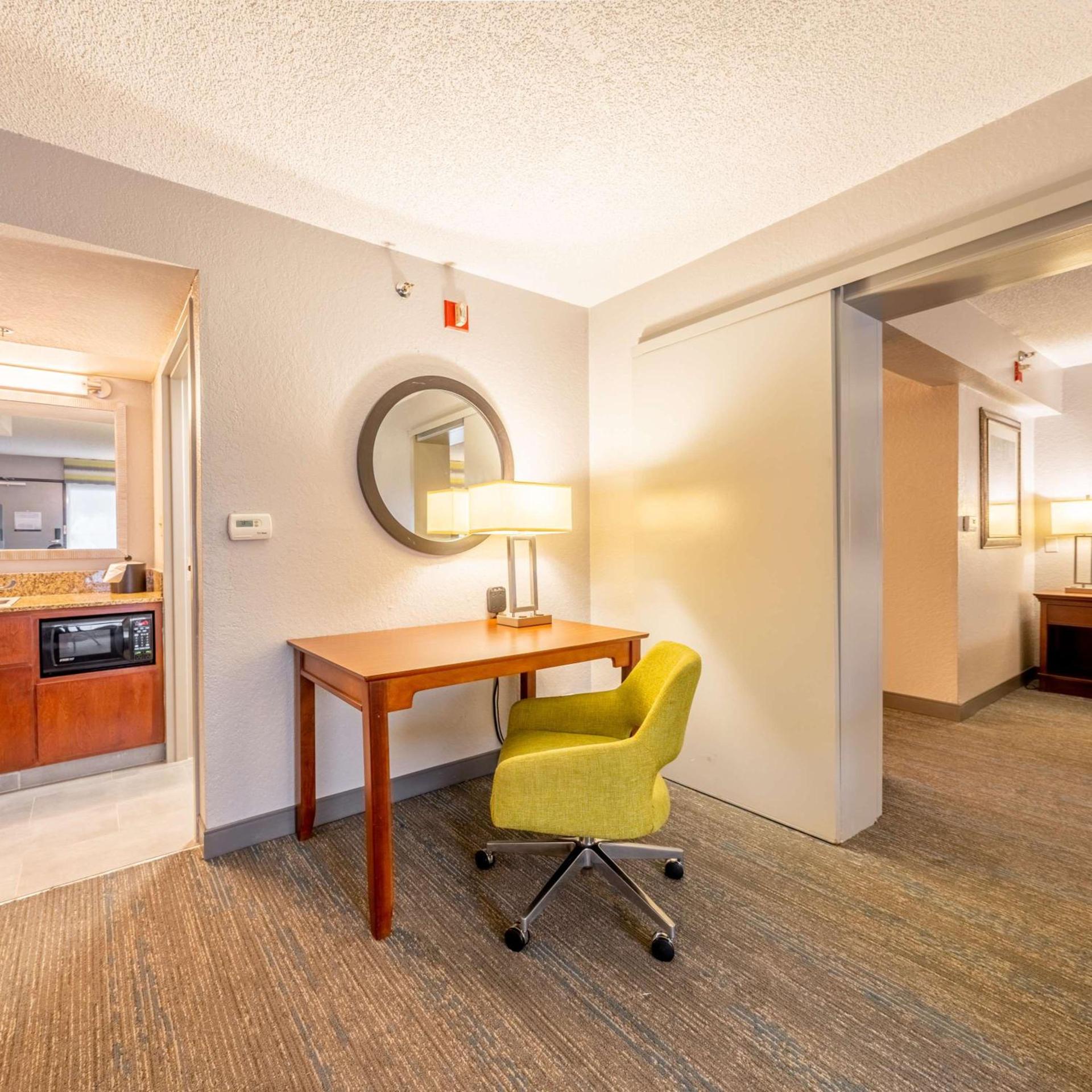 Hampton Inn Gainesville photo 41