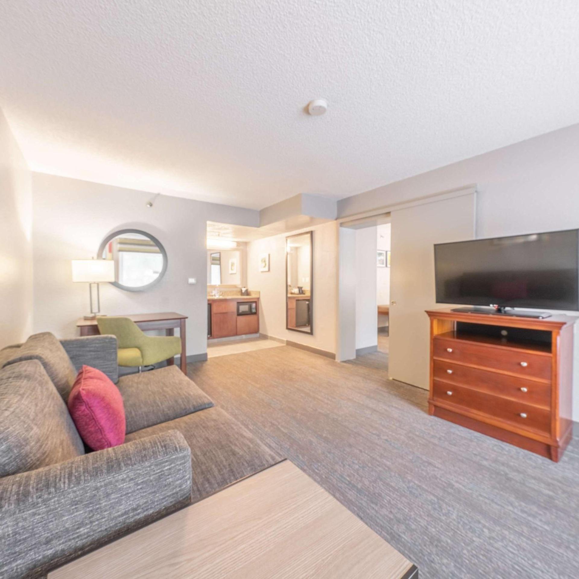 Hampton Inn Gainesville photo 43