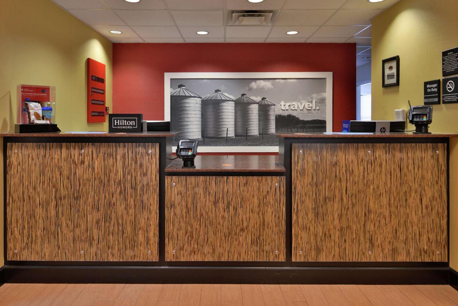 Hampton Inn - Greenville photo 7