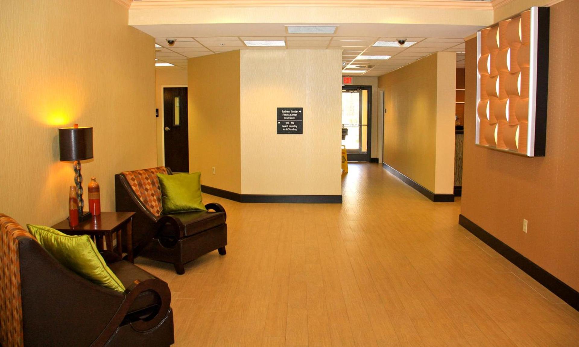 Hampton Inn - Greenville photo 9