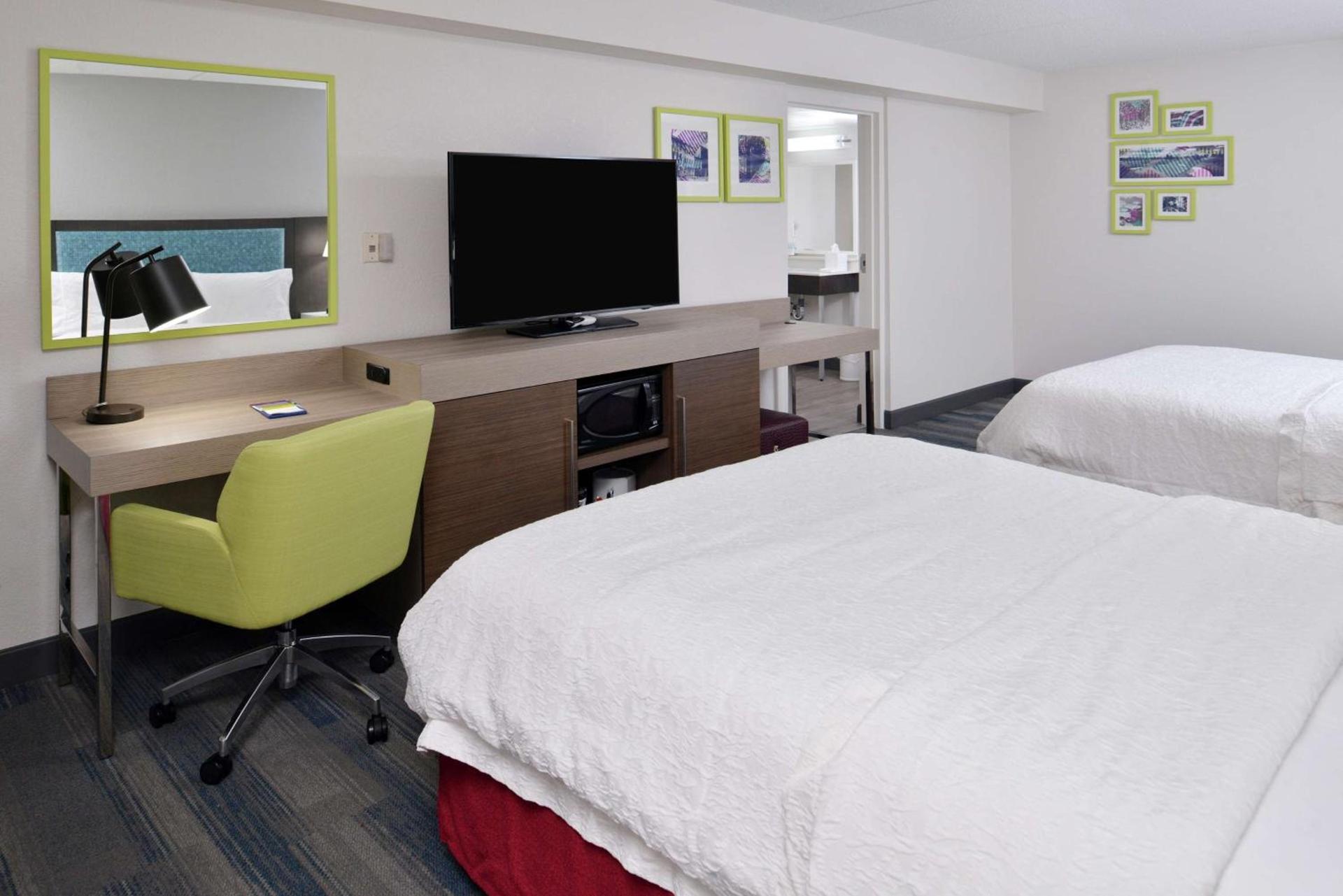 Hampton Inn - Greenville photo 16