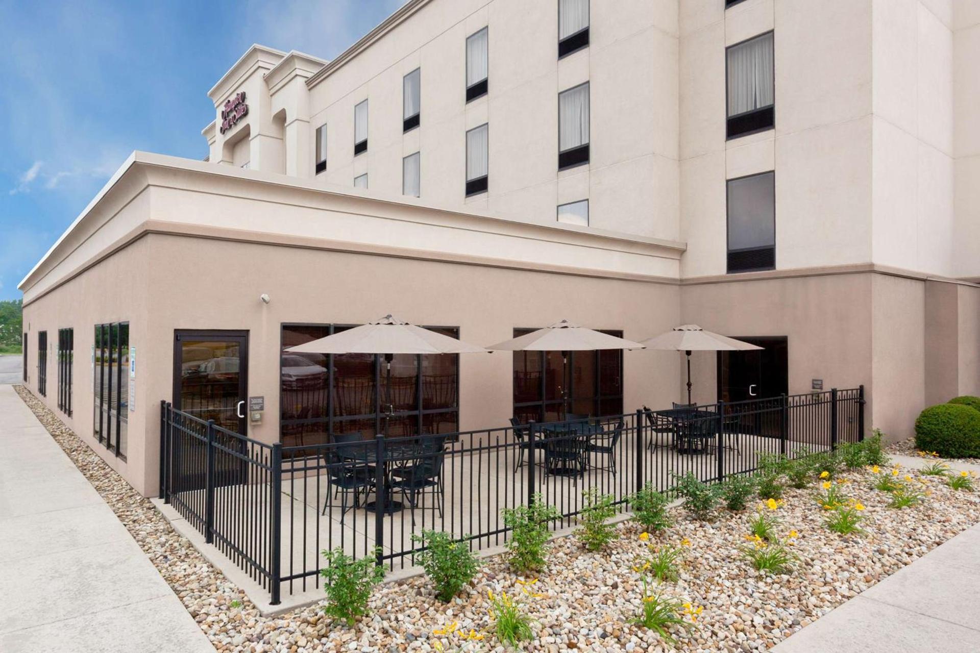 Hampton Inn & Suites Grove City photo 25