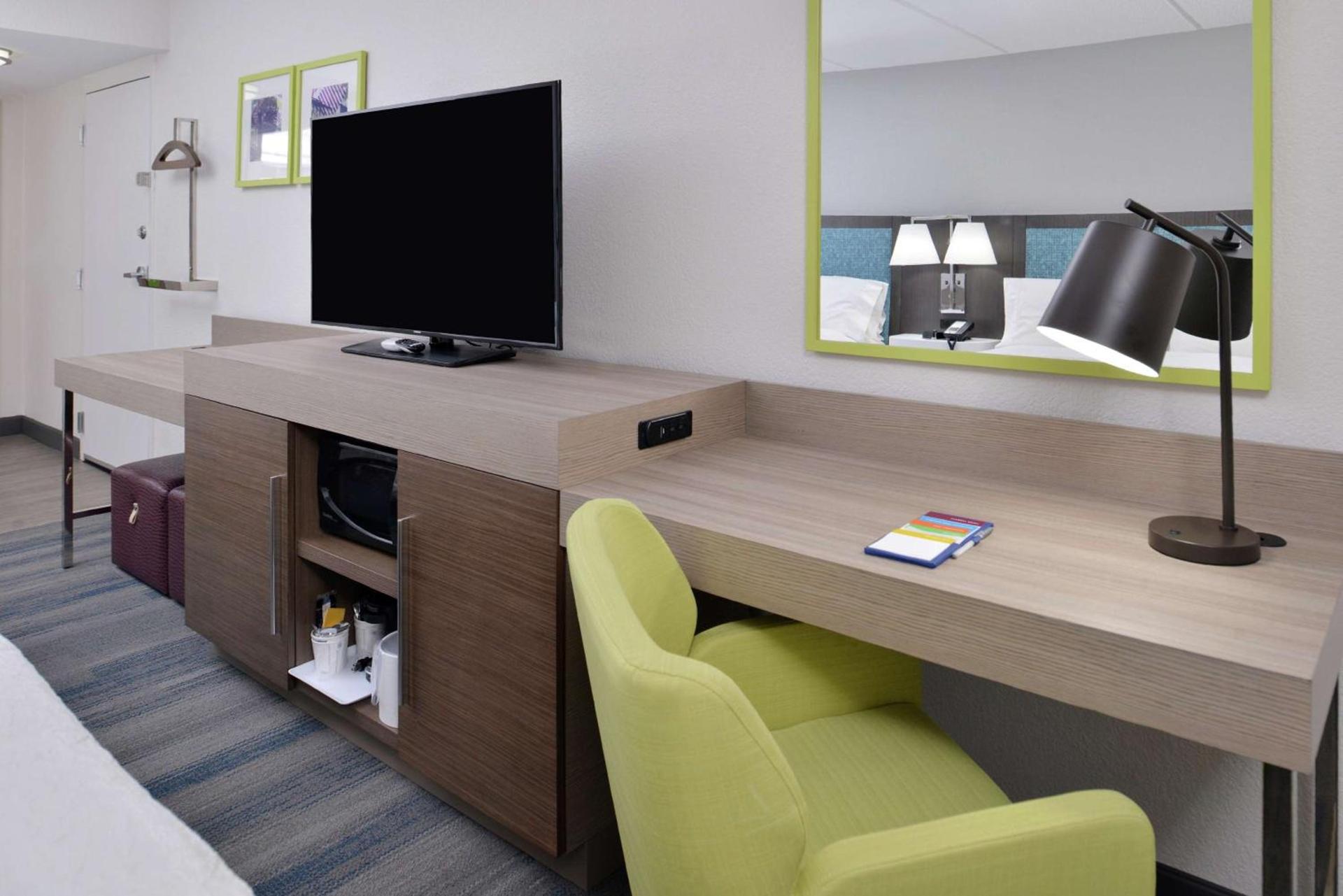 Hampton Inn - Greenville photo 27