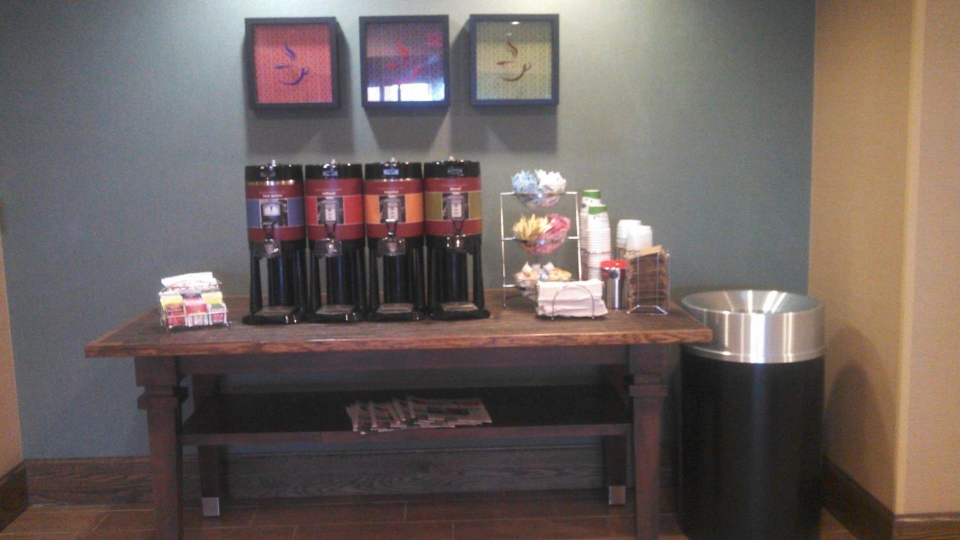 Hampton Inn Greenwood photo 13