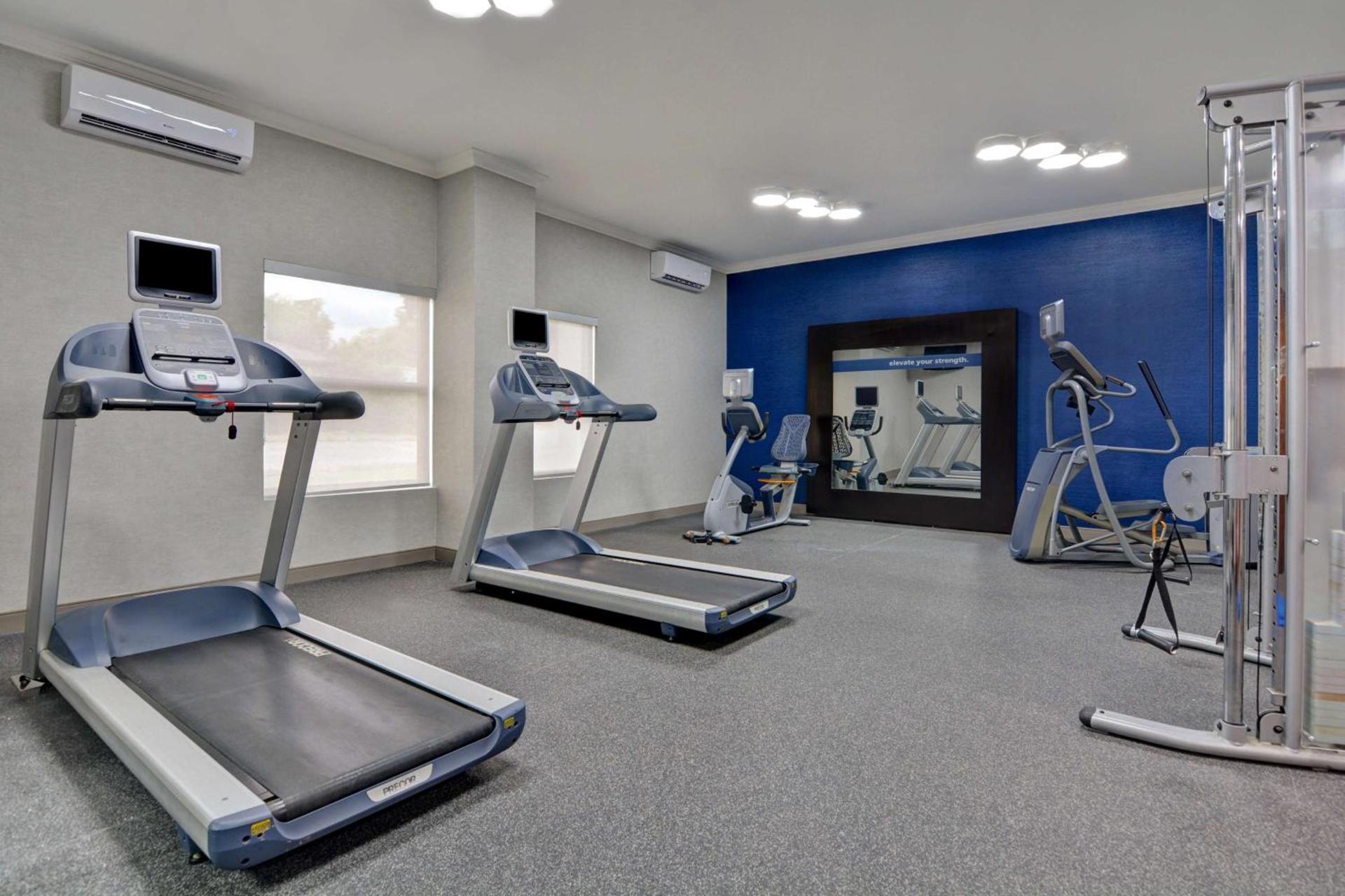 Hampton Inn Greenwood photo 10