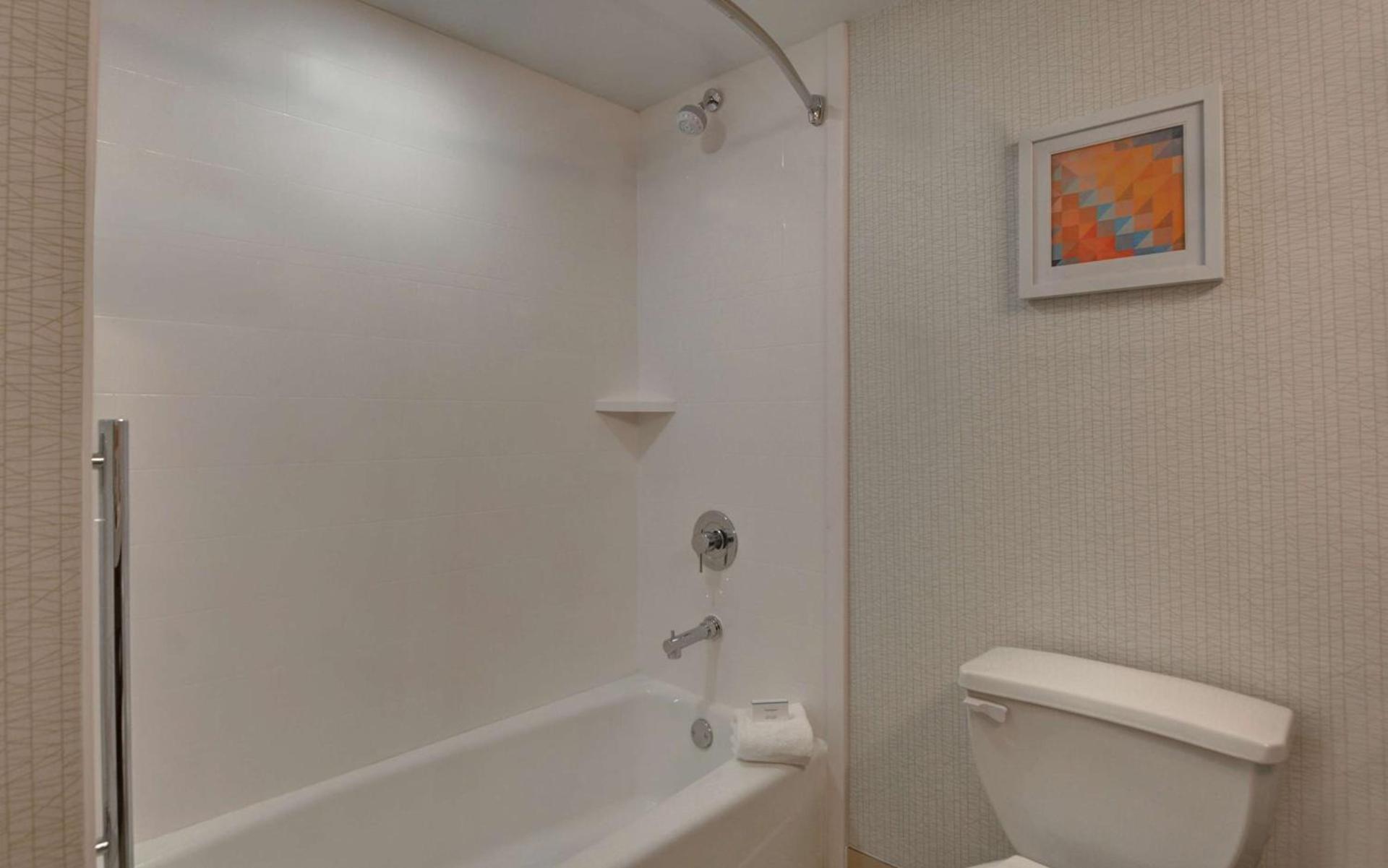 Hampton Inn Greenwood photo 12