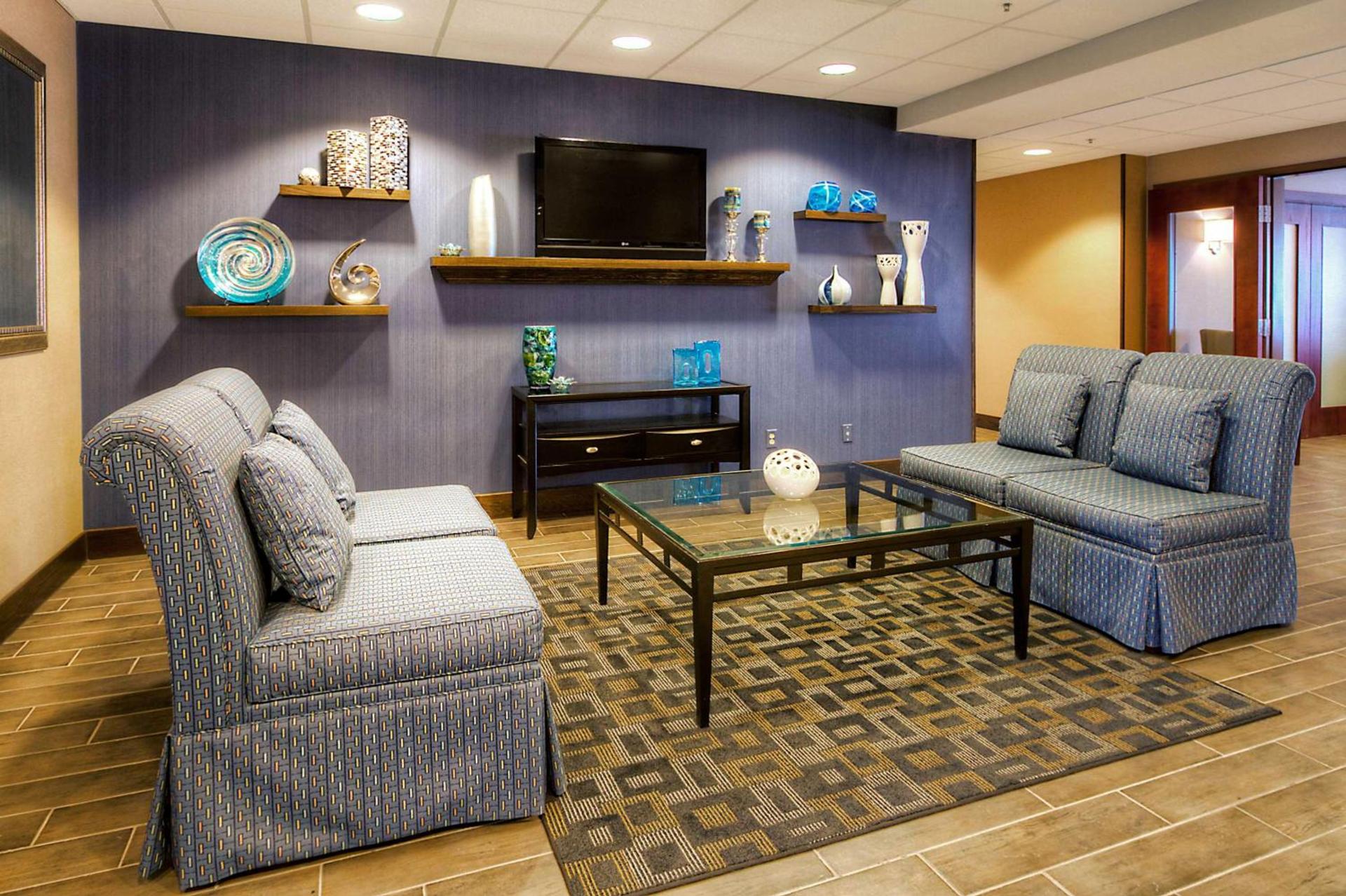 Hampton Inn - Great Falls photo 4
