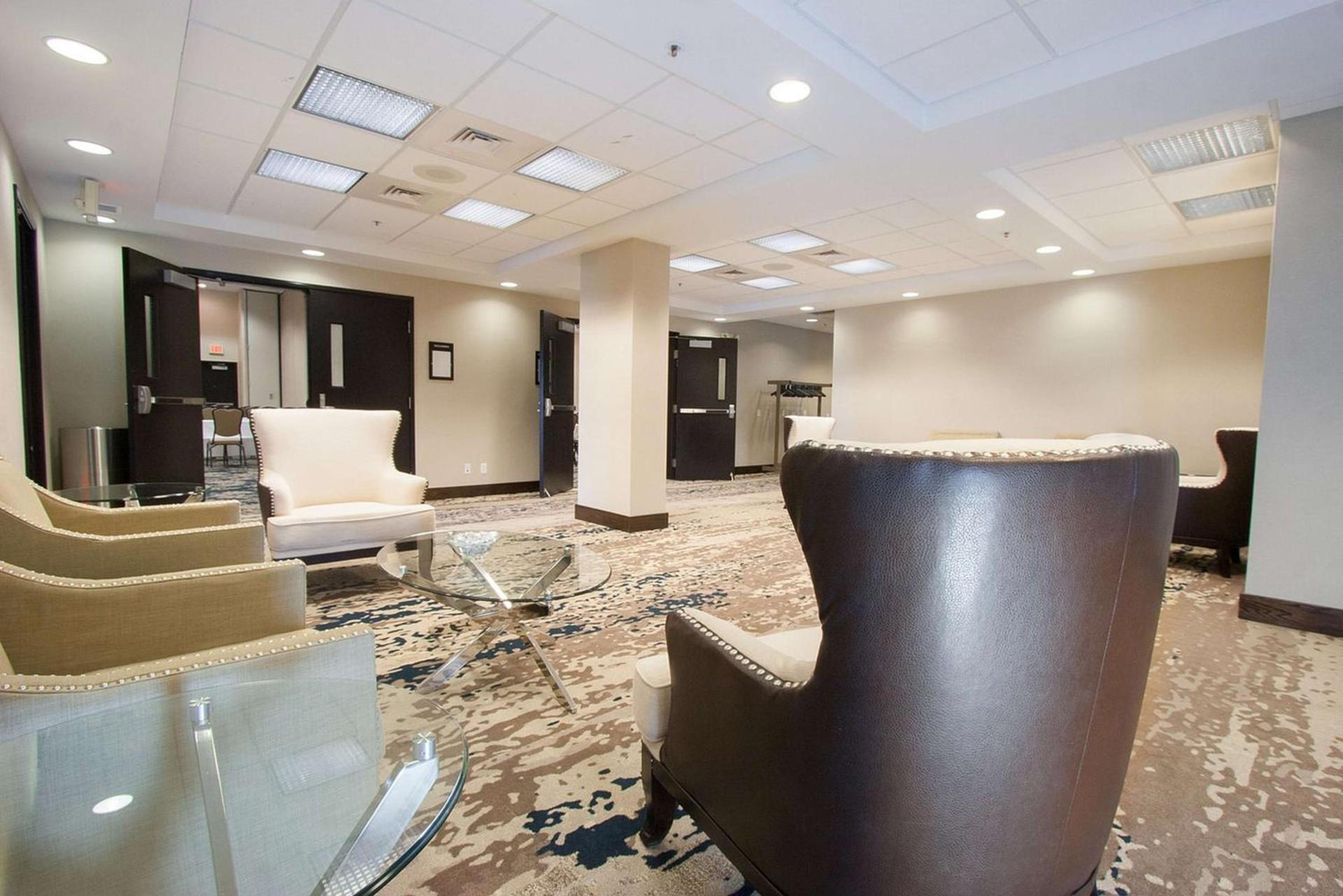 Hampton Inn - Great Falls photo 9