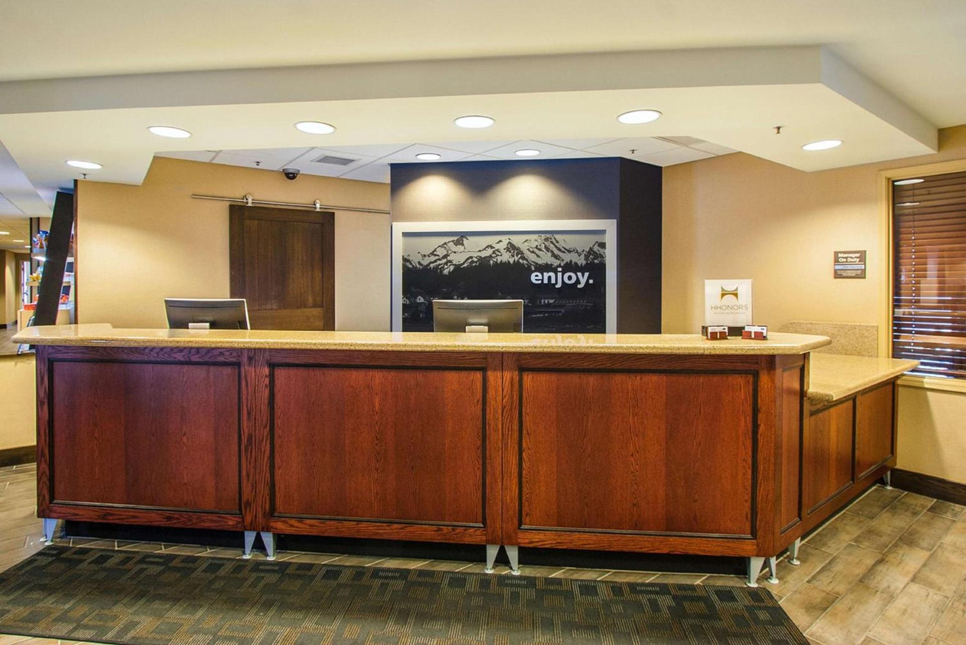 Hampton Inn - Great Falls photo 8