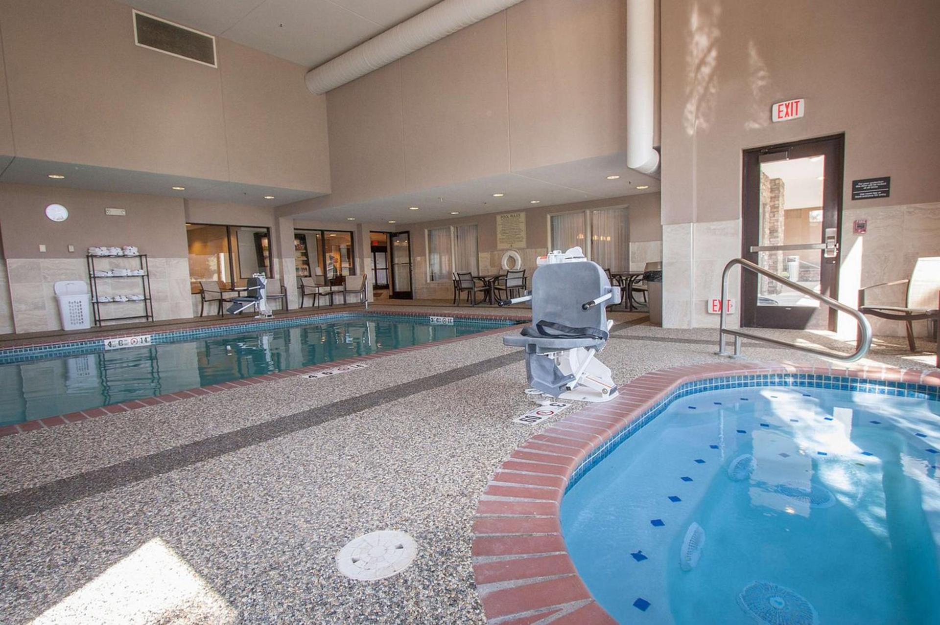 Hampton Inn - Great Falls photo 12