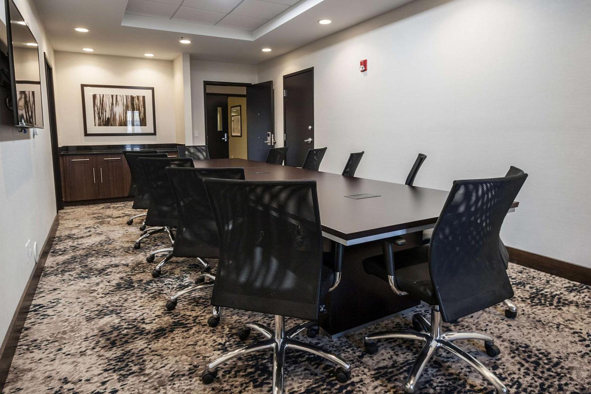 Hampton Inn - Great Falls photo 29
