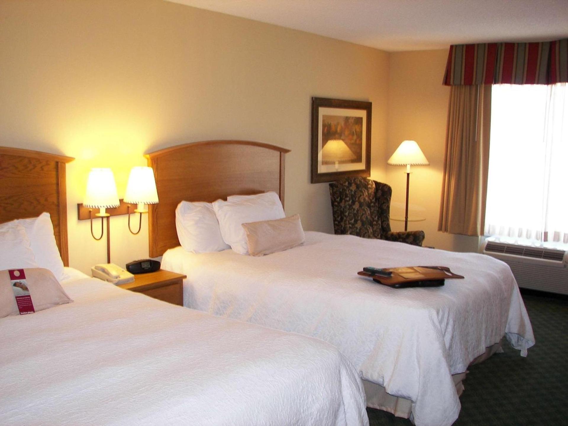 Hampton Inn Guntersville photo 12