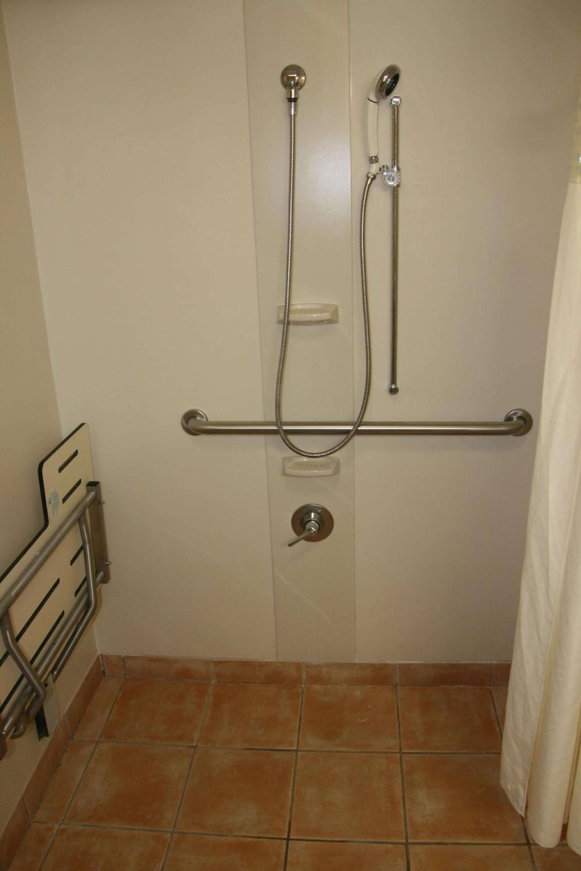 Hampton Inn Guntersville photo 14