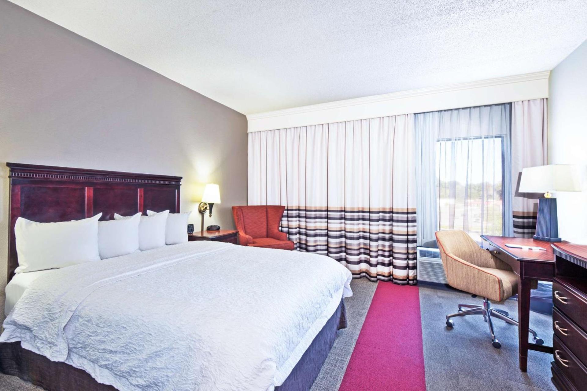 Hampton Inn Huntington/Barboursville photo 14