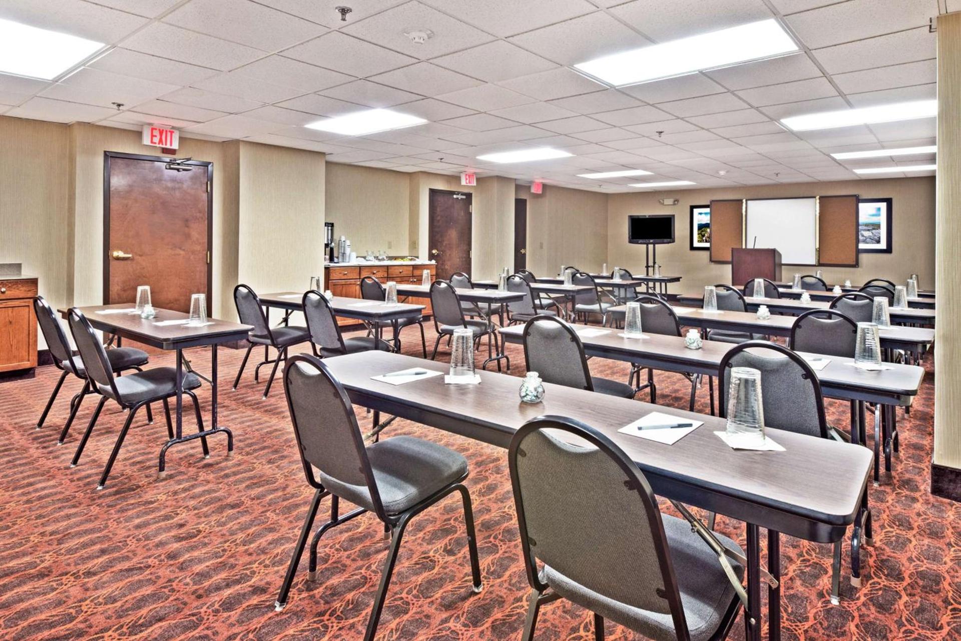 Hampton Inn Huntington/Barboursville photo 27