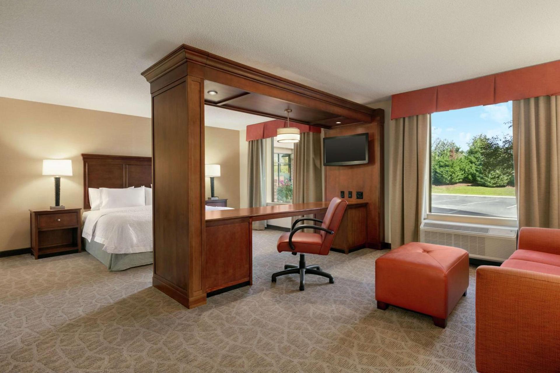 Hampton Inn & Suites Charles Town photo 10