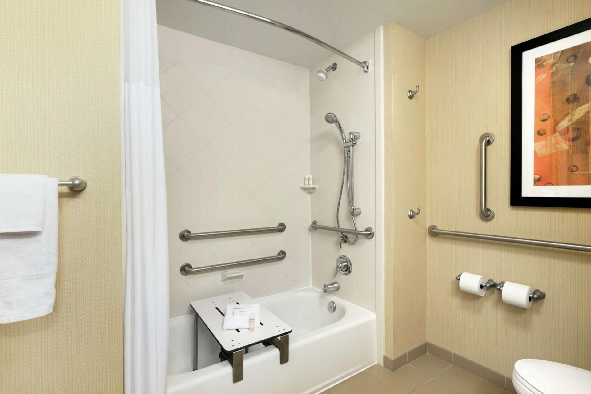 Hampton Inn & Suites Charles Town photo 14