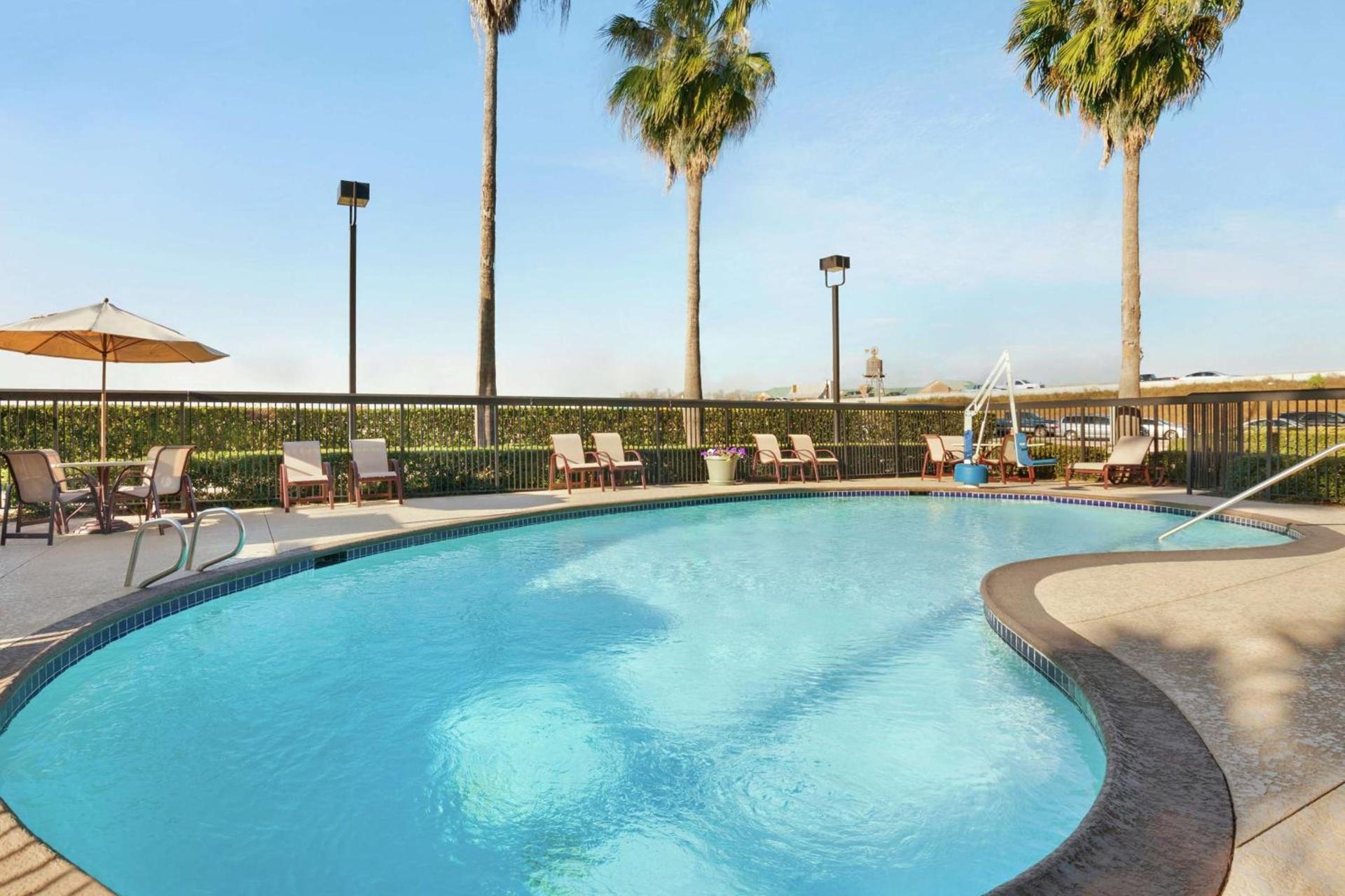 Best Western Cy-Fair photo 3